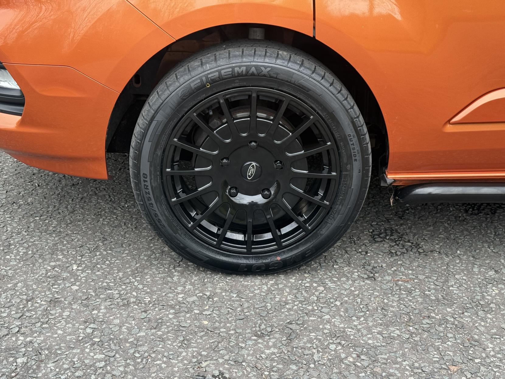 Ford Transit Custom 2.0 320 EcoBlue Limited Crew Van Double Cab 5dr Diesel Manual L1 H1 Euro 6 (s/s) (130 ps)