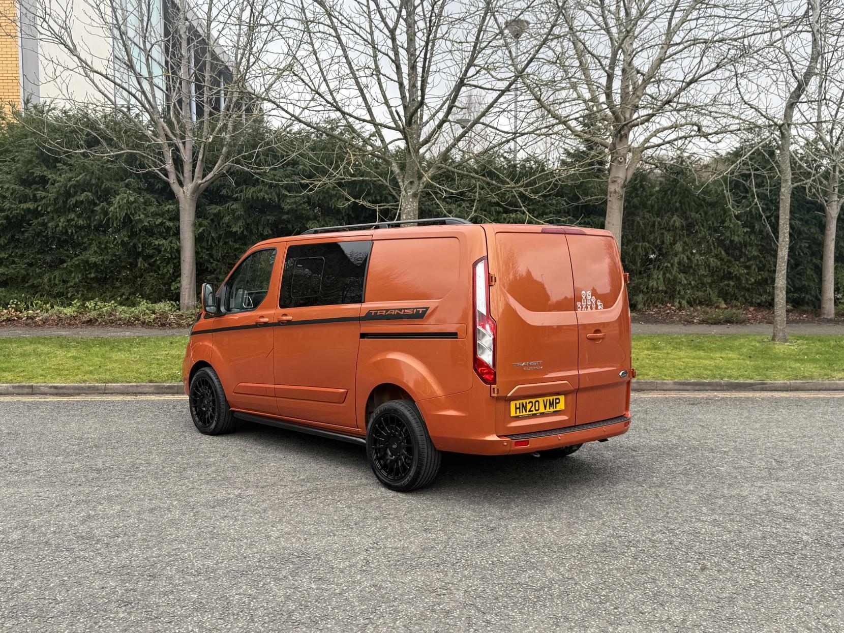 Ford Transit Custom 2.0 320 EcoBlue Limited Crew Van Double Cab 5dr Diesel Manual L1 H1 Euro 6 (s/s) (130 ps)