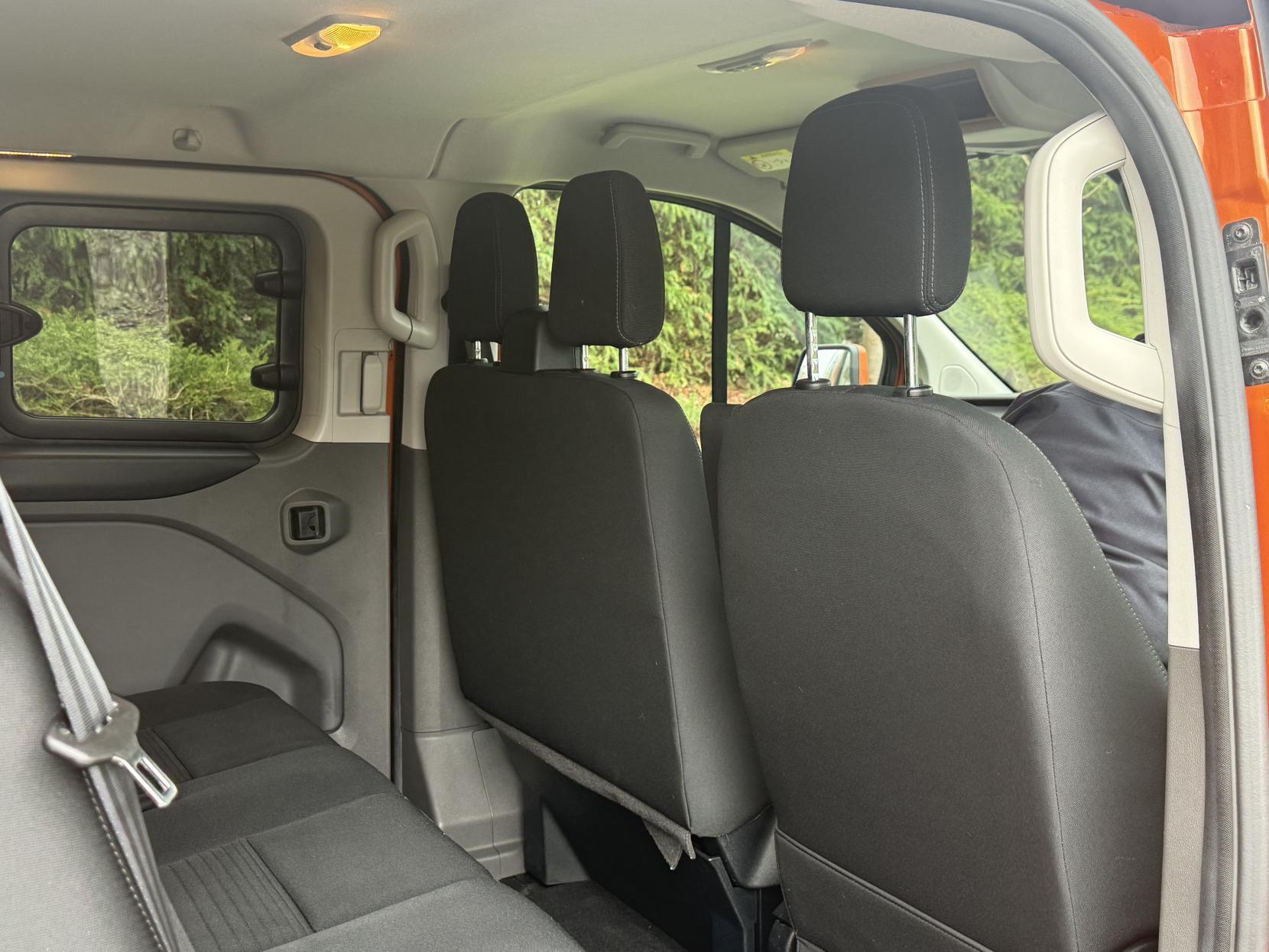 Ford Transit Custom 2.0 320 EcoBlue Limited Crew Van Double Cab 5dr Diesel Manual L1 H1 Euro 6 (s/s) (130 ps)