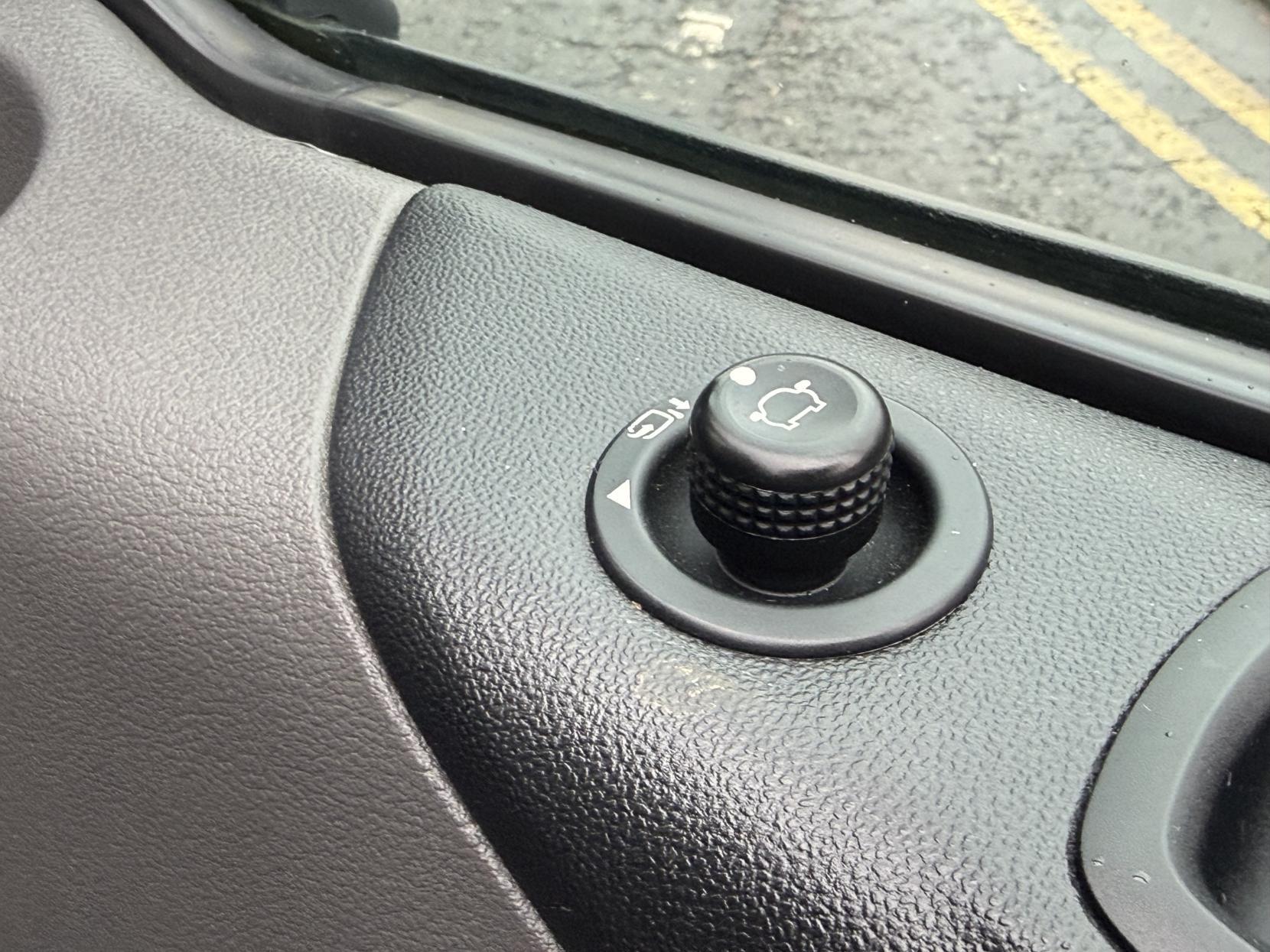 Ford Transit Custom 2.0 320 EcoBlue Limited Crew Van Double Cab 5dr Diesel Manual L1 H1 Euro 6 (s/s) (130 ps)