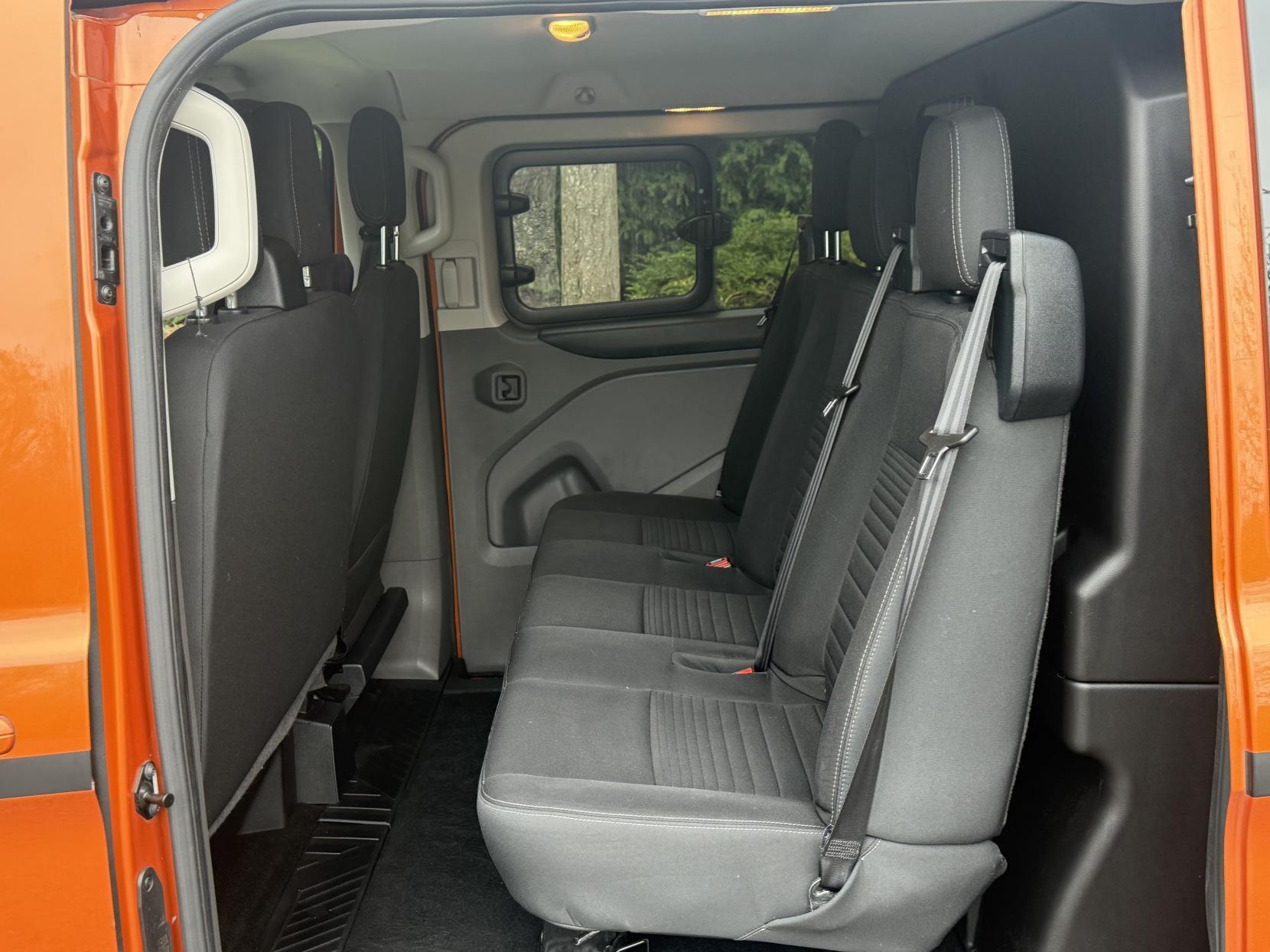 Ford Transit Custom 2.0 320 EcoBlue Limited Crew Van Double Cab 5dr Diesel Manual L1 H1 Euro 6 (s/s) (130 ps)