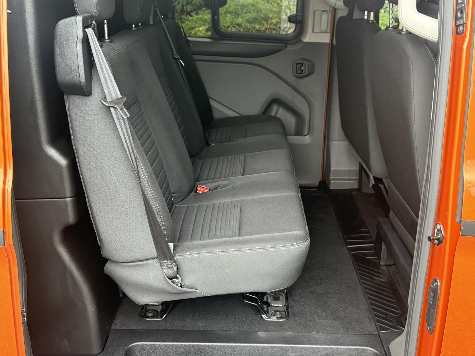 Ford Transit Custom 2.0 320 EcoBlue Limited Crew Van Double Cab 5dr Diesel Manual L1 H1 Euro 6 (s/s) (130 ps)