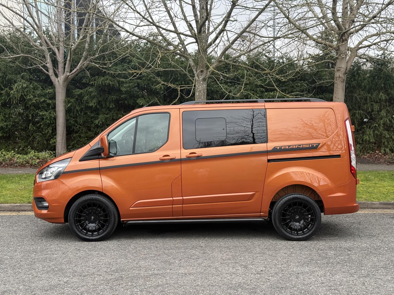 Ford Transit Custom 2.0 320 EcoBlue Limited Crew Van Double Cab 5dr Diesel Manual L1 H1 Euro 6 (s/s) (130 ps)