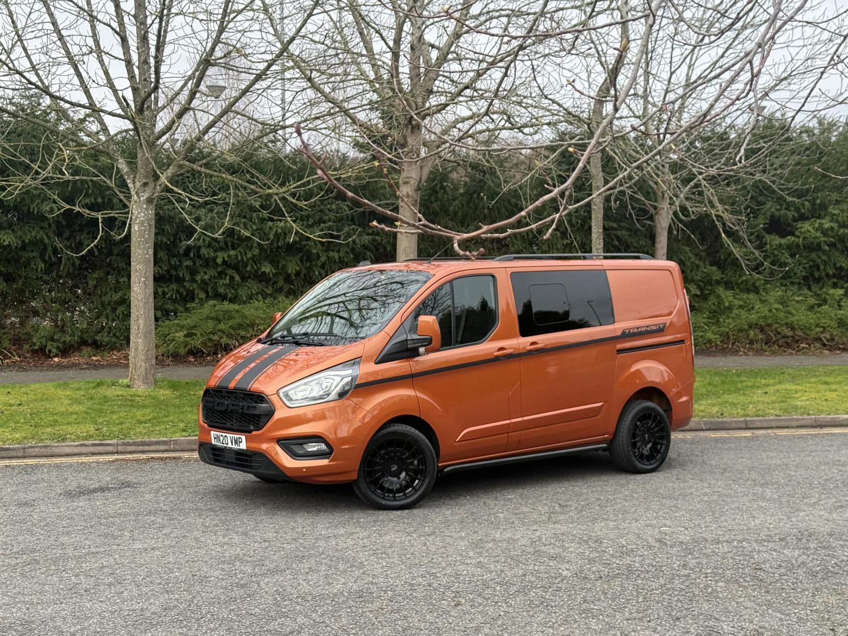 Ford Transit Custom 2.0 320 EcoBlue Limited Crew Van Double Cab 5dr Diesel Manual L1 H1 Euro 6 (s/s) (130 ps)