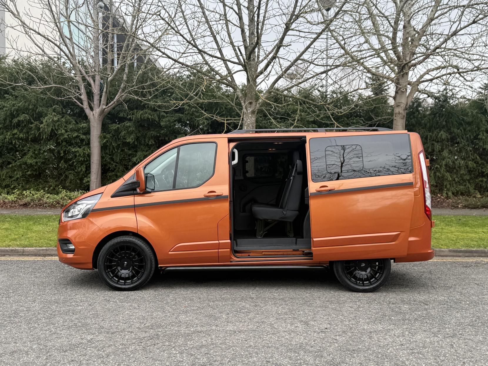 Ford Transit Custom 2.0 320 EcoBlue Limited Crew Van Double Cab 5dr Diesel Manual L1 H1 Euro 6 (s/s) (130 ps)