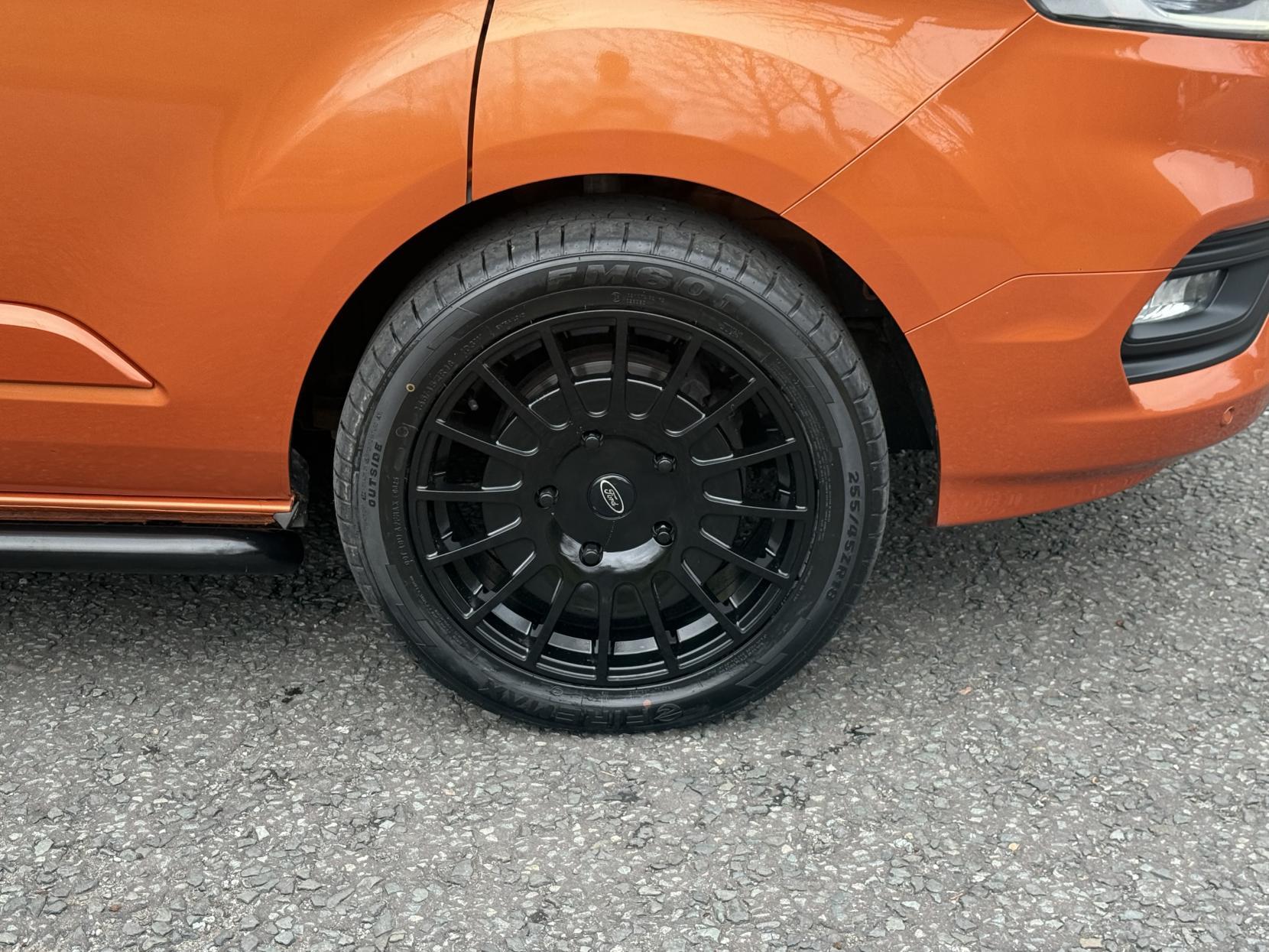 Ford Transit Custom 2.0 320 EcoBlue Limited Crew Van Double Cab 5dr Diesel Manual L1 H1 Euro 6 (s/s) (130 ps)