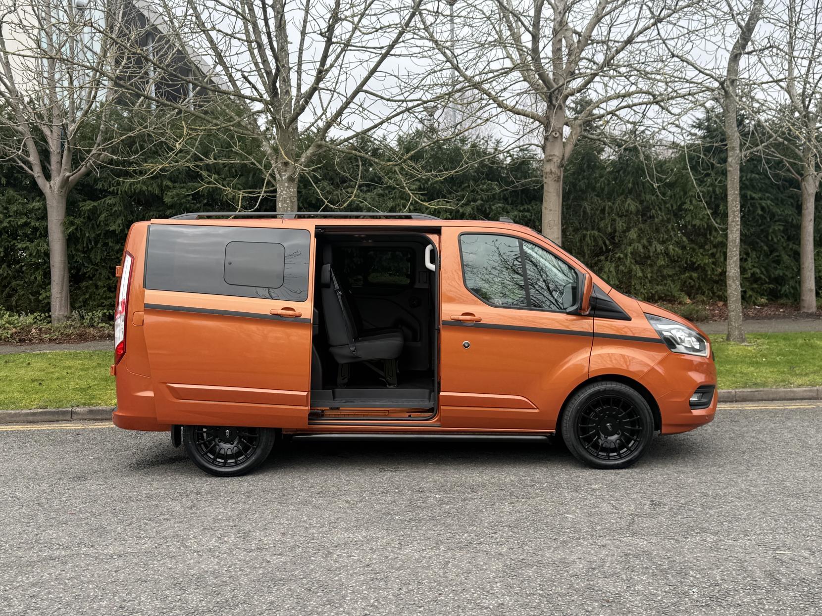 Ford Transit Custom 2.0 320 EcoBlue Limited Crew Van Double Cab 5dr Diesel Manual L1 H1 Euro 6 (s/s) (130 ps)