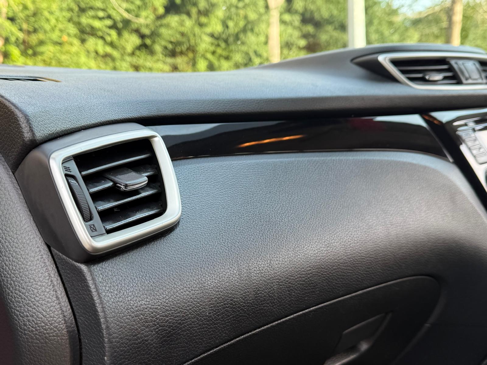 Nissan Qashqai 1.5 dCi Acenta SUV 5dr Diesel Manual 2WD Euro 6 (s/s) (110 ps)