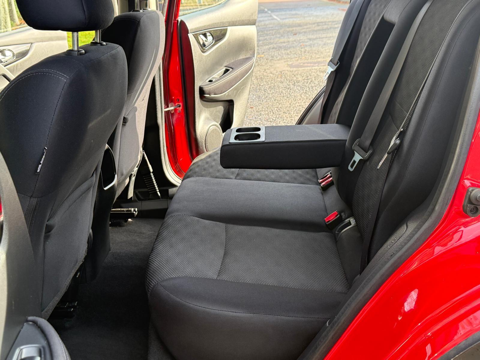 Nissan Qashqai 1.5 dCi Acenta SUV 5dr Diesel Manual 2WD Euro 6 (s/s) (110 ps)