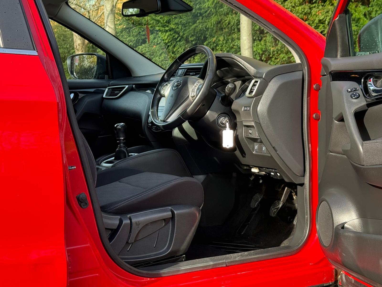 Nissan Qashqai 1.5 dCi Acenta SUV 5dr Diesel Manual 2WD Euro 6 (s/s) (110 ps)