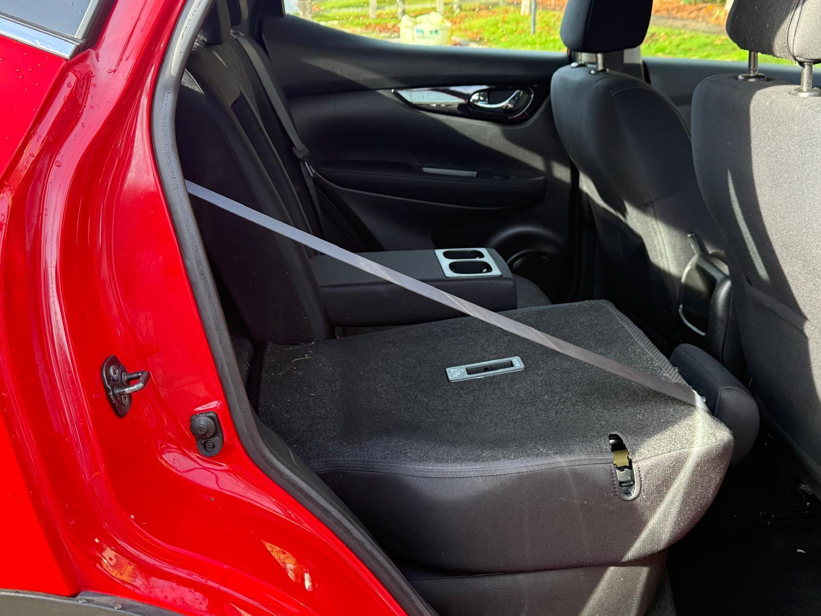 Nissan Qashqai 1.5 dCi Acenta SUV 5dr Diesel Manual 2WD Euro 6 (s/s) (110 ps)