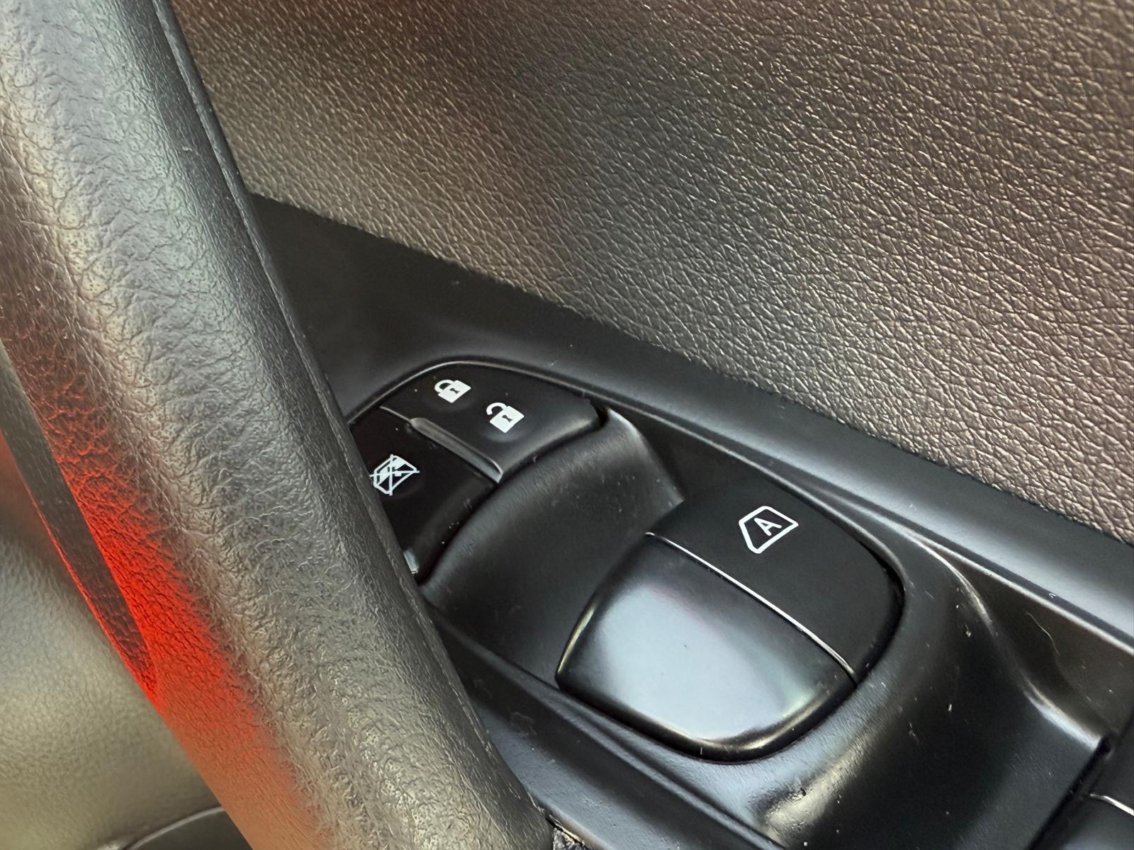 Nissan Qashqai 1.5 dCi Acenta SUV 5dr Diesel Manual 2WD Euro 6 (s/s) (110 ps)