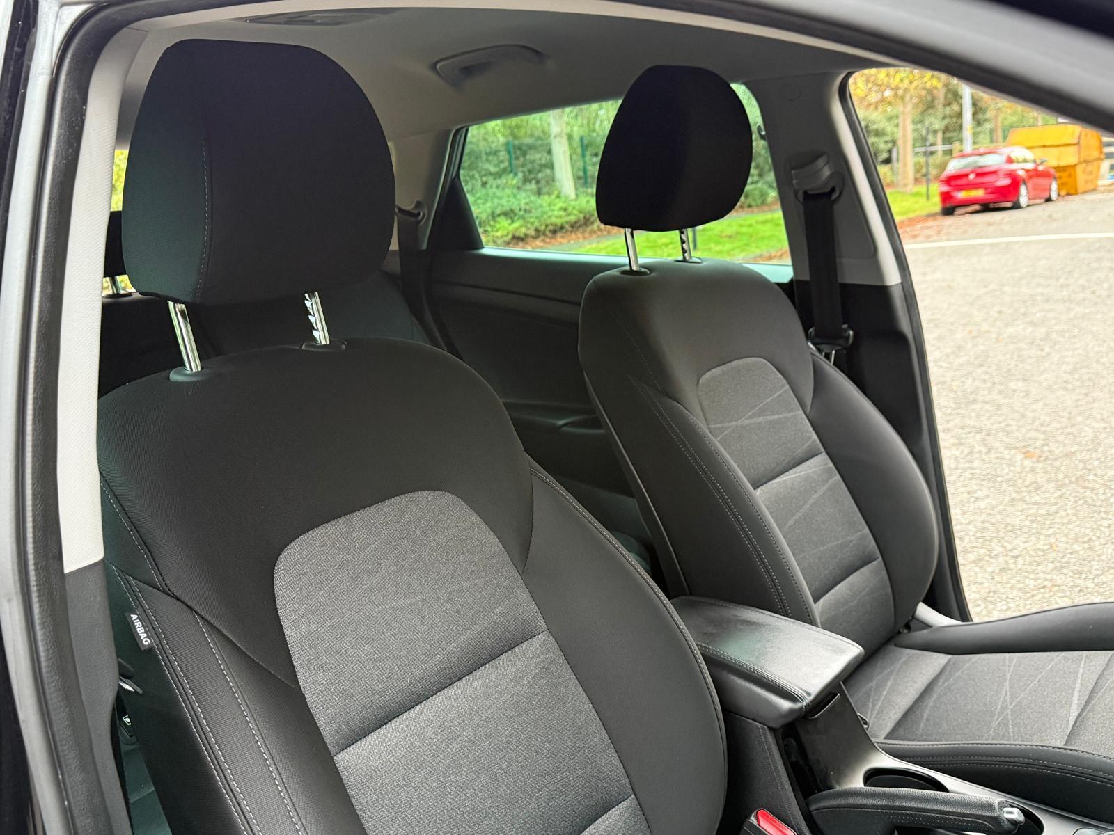 Hyundai TUCSON 1.6 CRDi SE Nav SUV 5dr Diesel Manual Euro 6 (s/s) (115 ps)