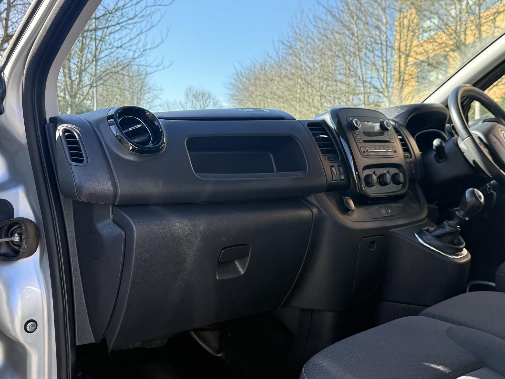 Vauxhall Vivaro 1.6 CDTi 2900 Sportive Panel Van 5dr Diesel Manual L2 H1 Euro 6 (120 ps)