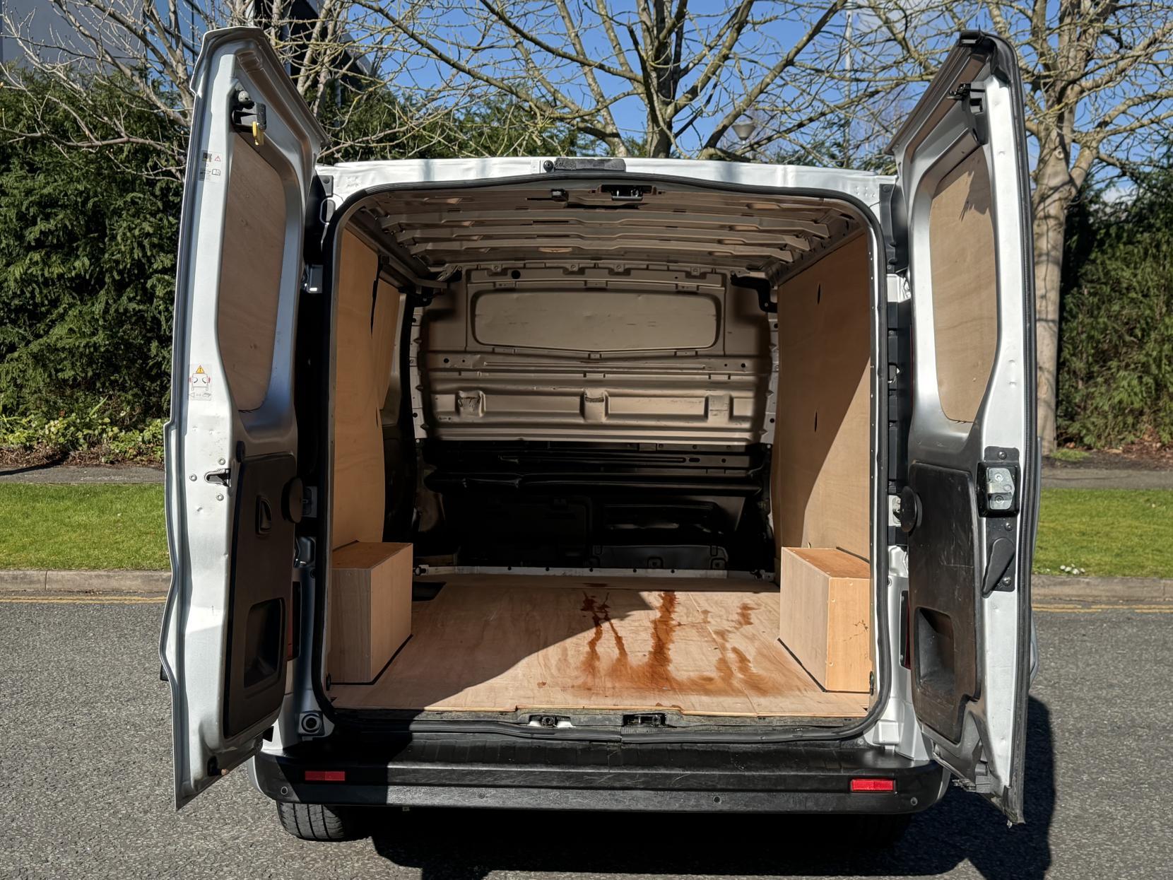 Vauxhall Vivaro 1.6 CDTi 2900 Sportive Panel Van 5dr Diesel Manual L2 H1 Euro 6 (120 ps)