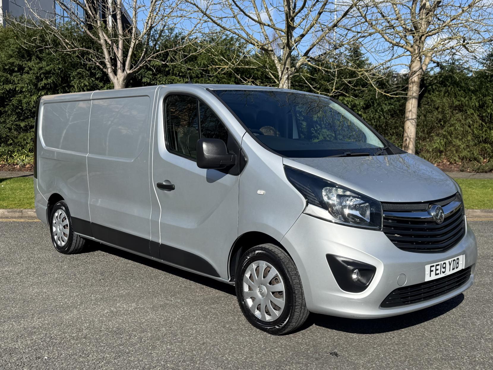 Vauxhall Vivaro 1.6 CDTi 2900 Sportive Panel Van 5dr Diesel Manual L2 H1 Euro 6 (120 ps)