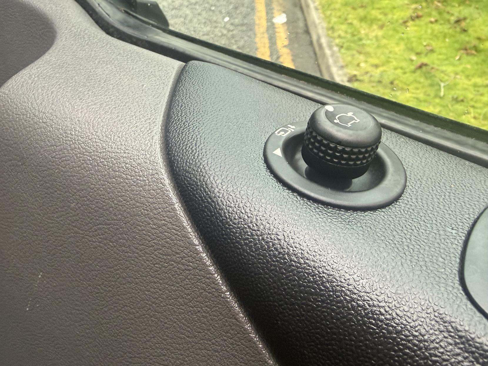 Ford Transit Custom 2.0 310 EcoBlue Sport Panel Van 5dr Diesel Auto L2 H1 Euro 6 (s/s) (170 ps)