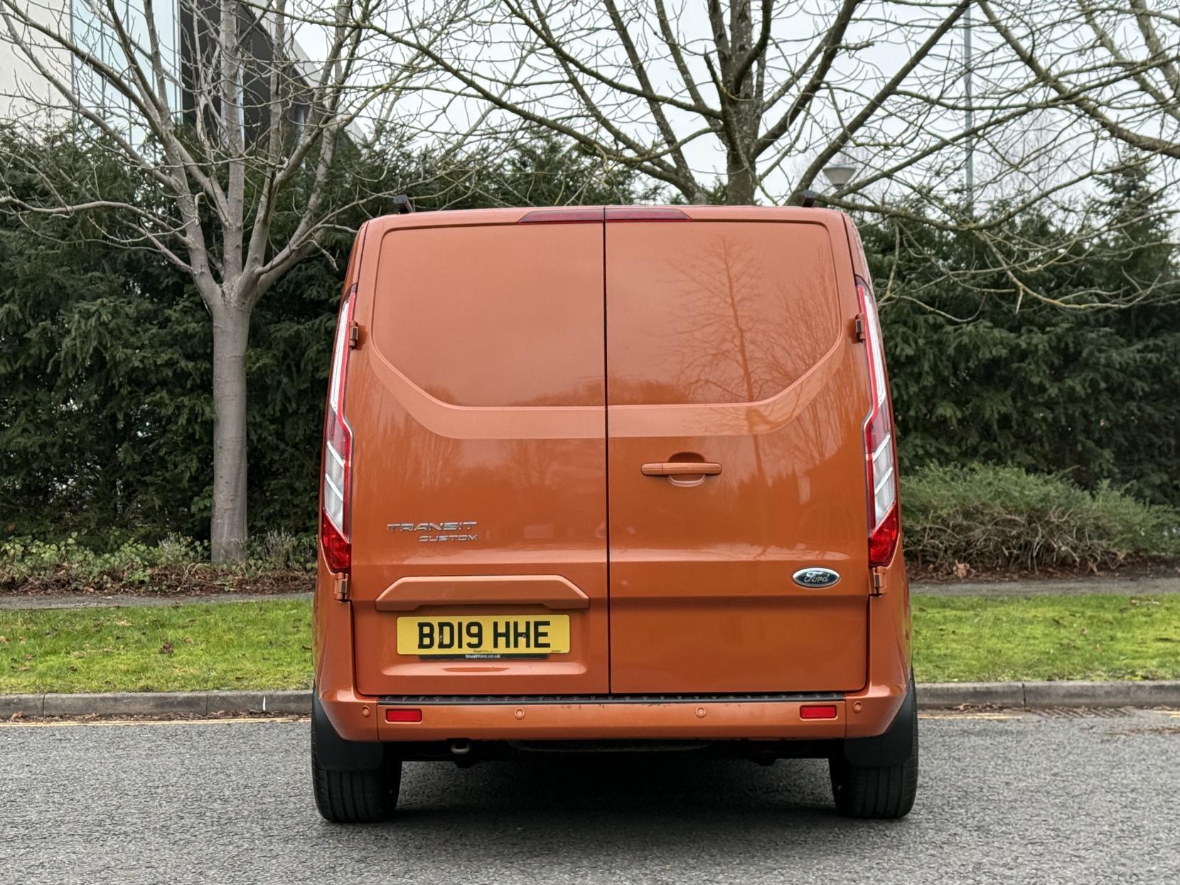 Ford Transit Custom 2.0 280 EcoBlue Limited Panel Van 5dr Diesel Auto L1 H1 Euro 6 (s/s) (130 ps)