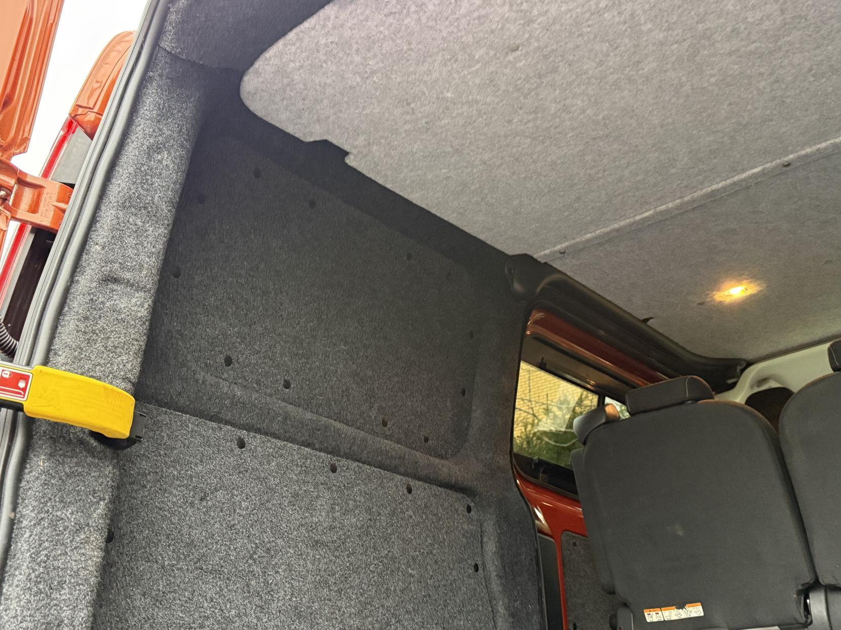 Ford Transit Custom 2.0 280 EcoBlue Limited Panel Van 5dr Diesel Auto L1 H1 Euro 6 (s/s) (130 ps)