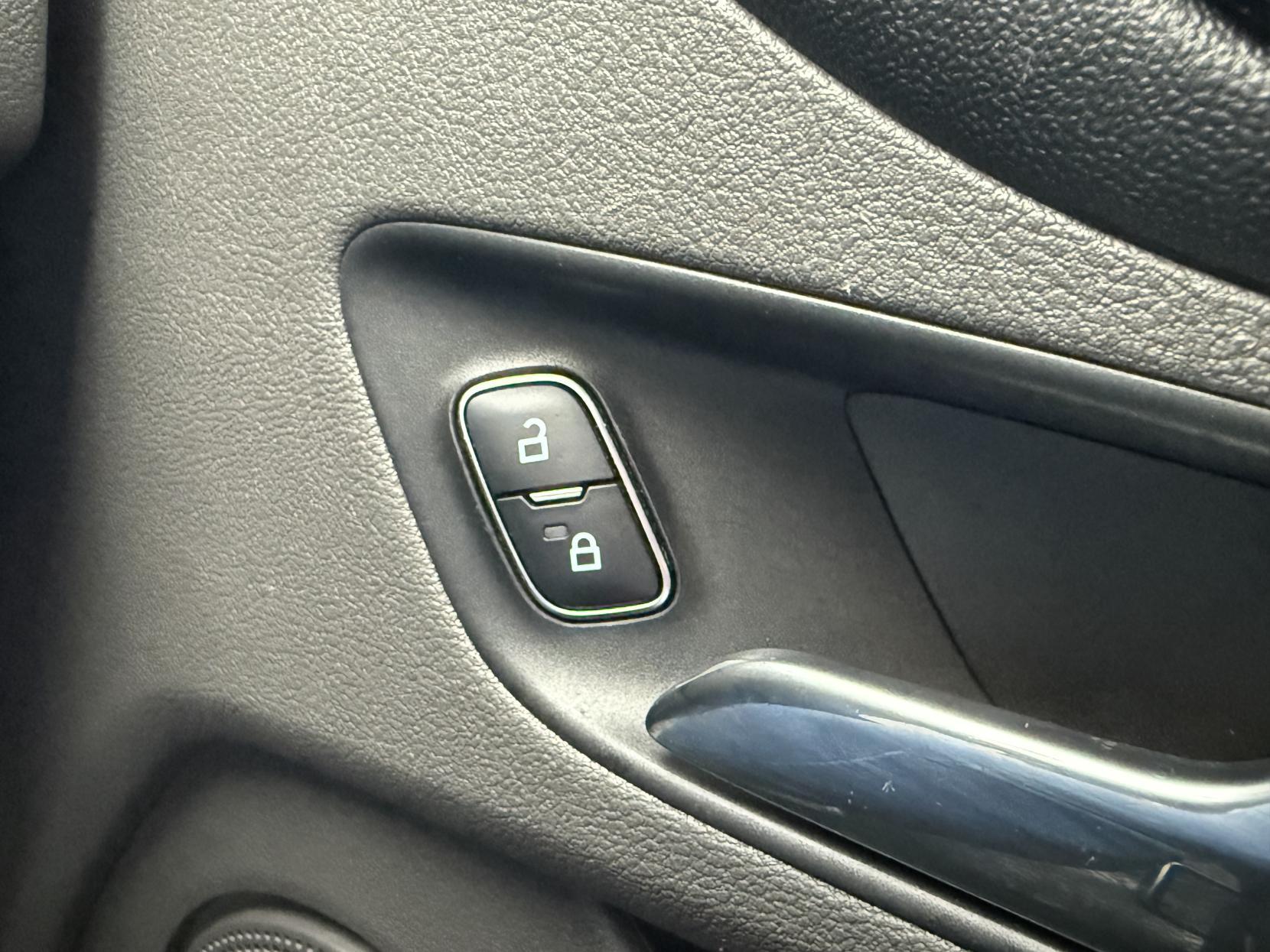 Ford Transit Custom 2.0 280 EcoBlue Limited Panel Van 5dr Diesel Auto L1 H1 Euro 6 (s/s) (130 ps)