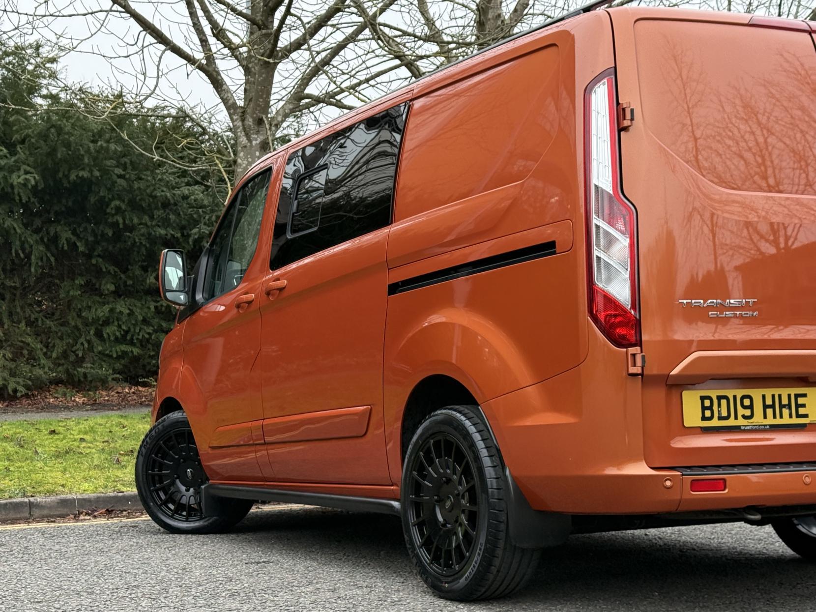 Ford Transit Custom 2.0 280 EcoBlue Limited Panel Van 5dr Diesel Auto L1 H1 Euro 6 (s/s) (130 ps)