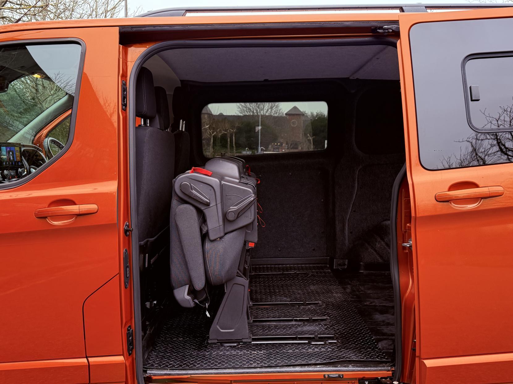 Ford Transit Custom 2.0 280 EcoBlue Limited Panel Van 5dr Diesel Auto L1 H1 Euro 6 (s/s) (130 ps)