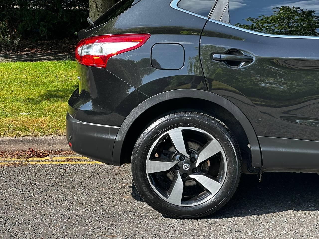 Nissan Qashqai 1.5 dCi n-tec+ SUV 5dr Diesel Manual 2WD Euro 5 (s/s) (110 ps)