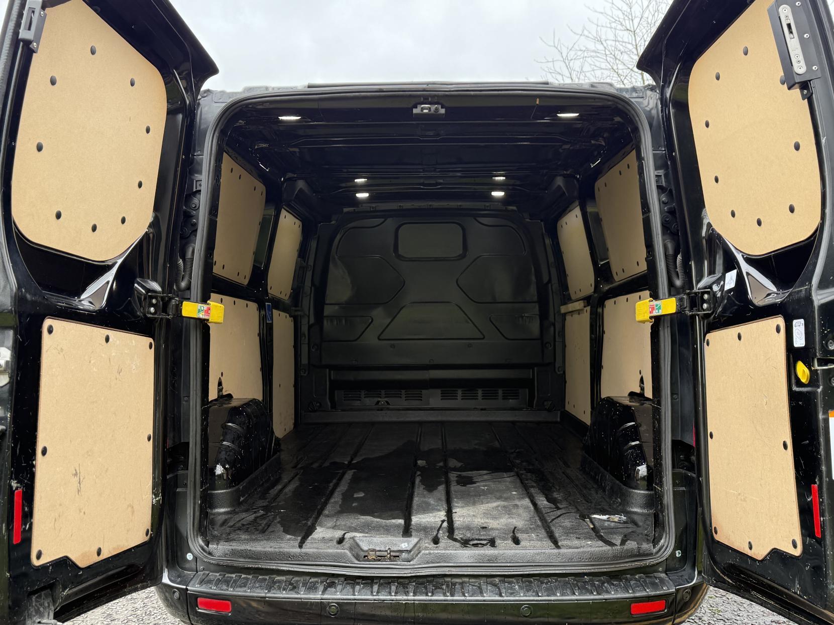 Ford Transit Custom 2.0 TDCi 290 Limited Panel Van 5dr Diesel Manual L1 H1 (157 g/km, 168 bhp)