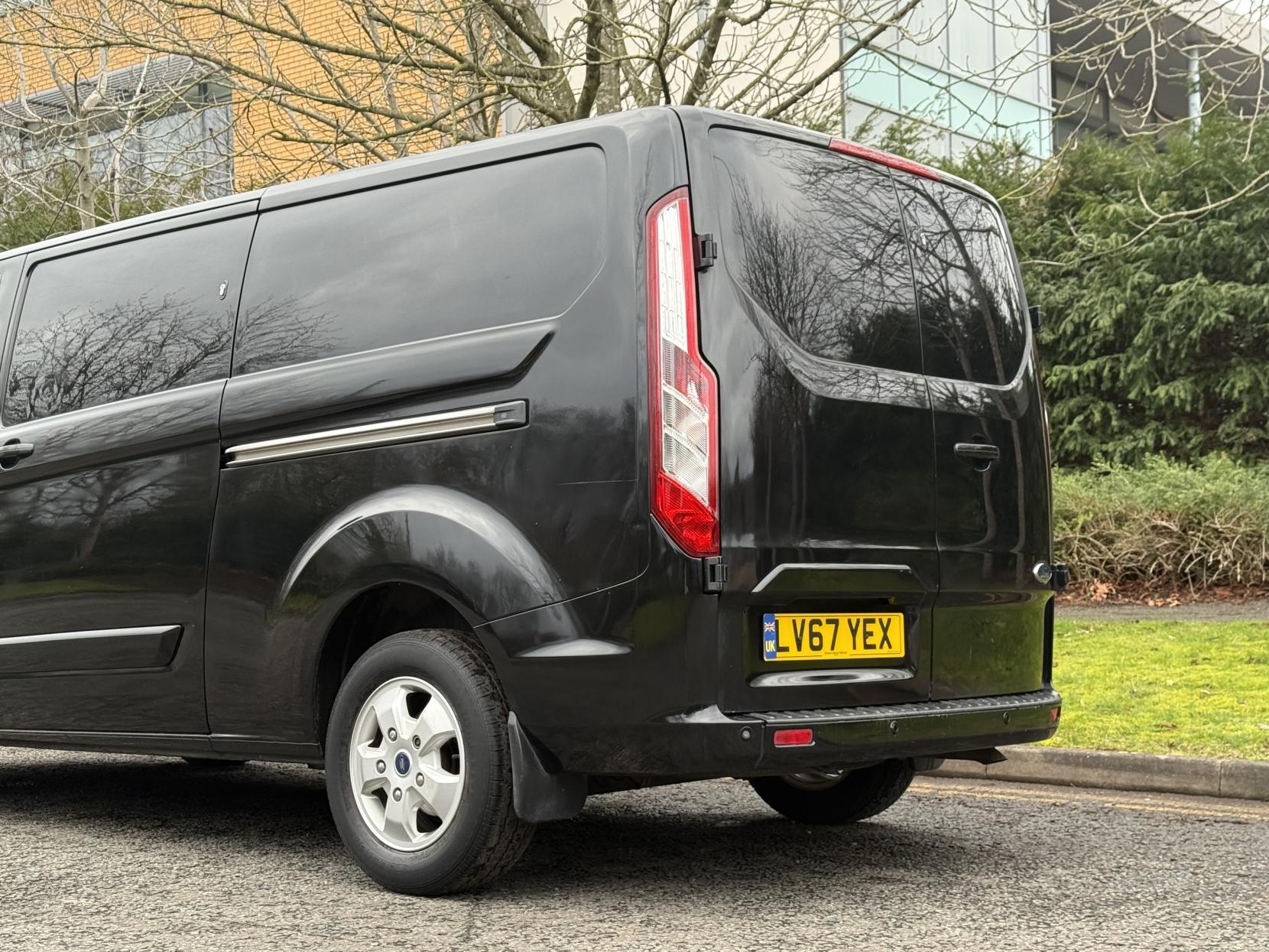 Ford Transit Custom 2.0 TDCi 290 Limited Panel Van 5dr Diesel Manual L1 H1 (157 g/km, 168 bhp)