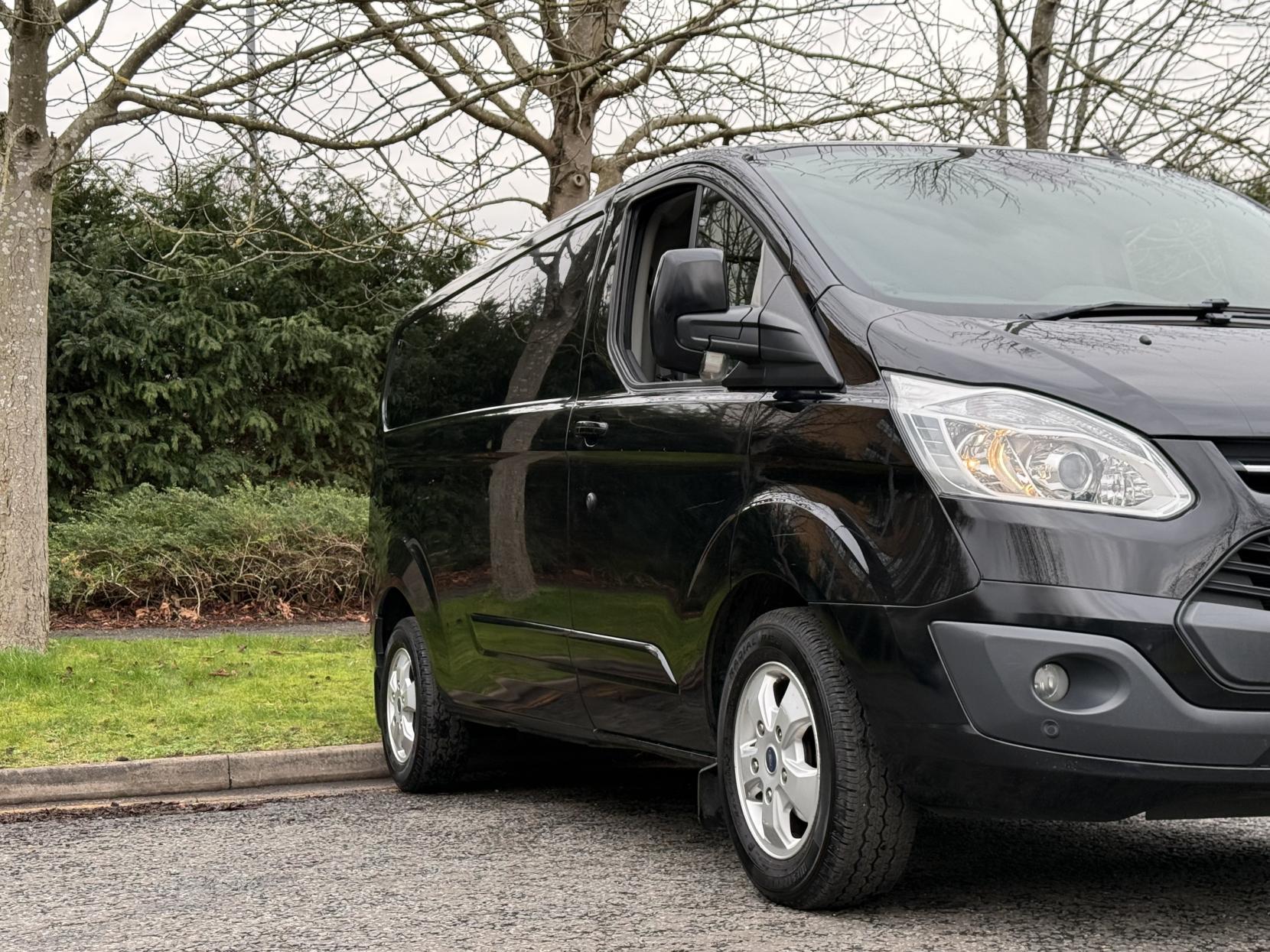 Ford Transit Custom 2.0 TDCi 290 Limited Panel Van 5dr Diesel Manual L1 H1 (157 g/km, 168 bhp)