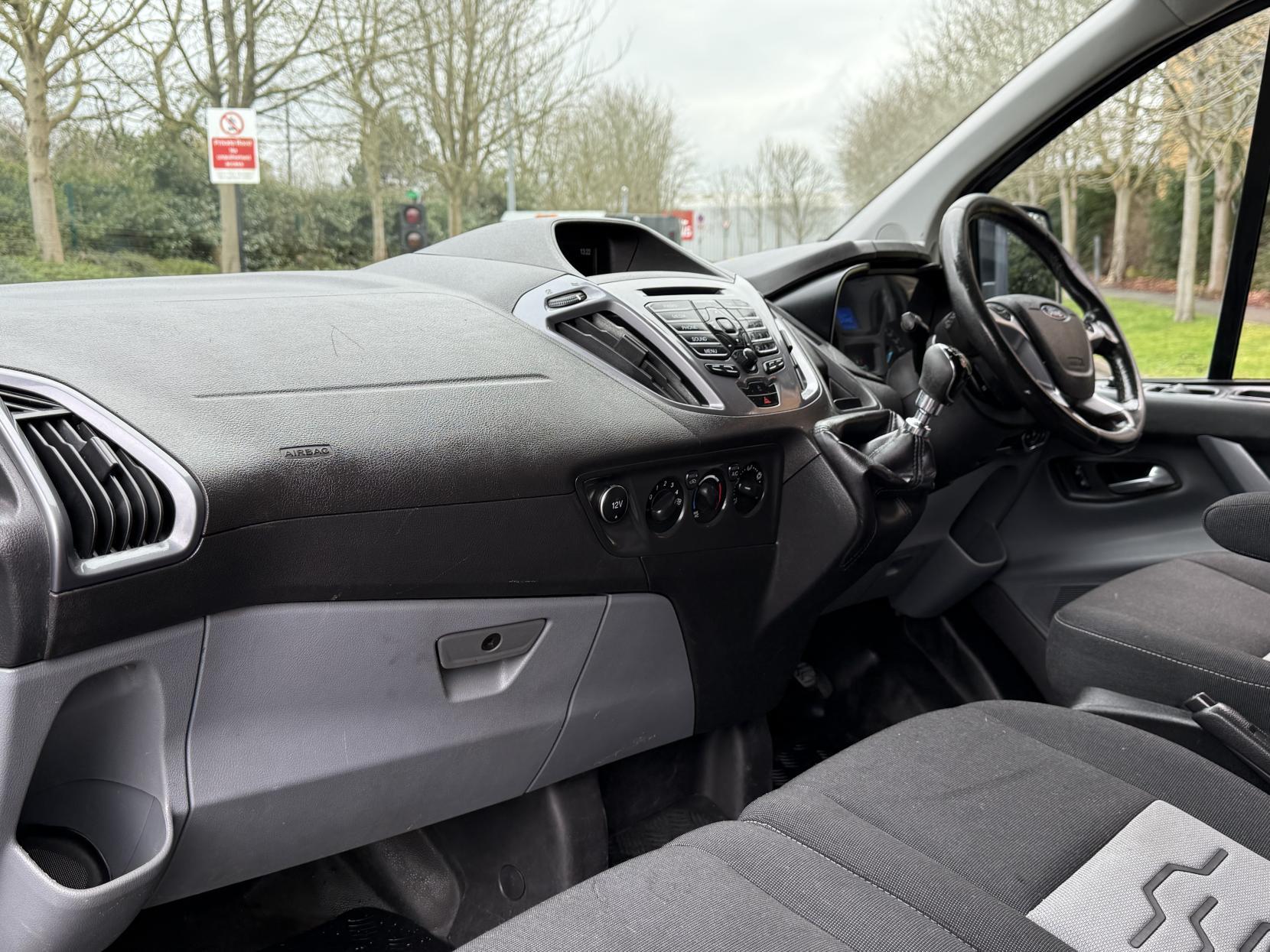 Ford Transit Custom 2.0 TDCi 290 Limited Panel Van 5dr Diesel Manual L1 H1 (157 g/km, 168 bhp)