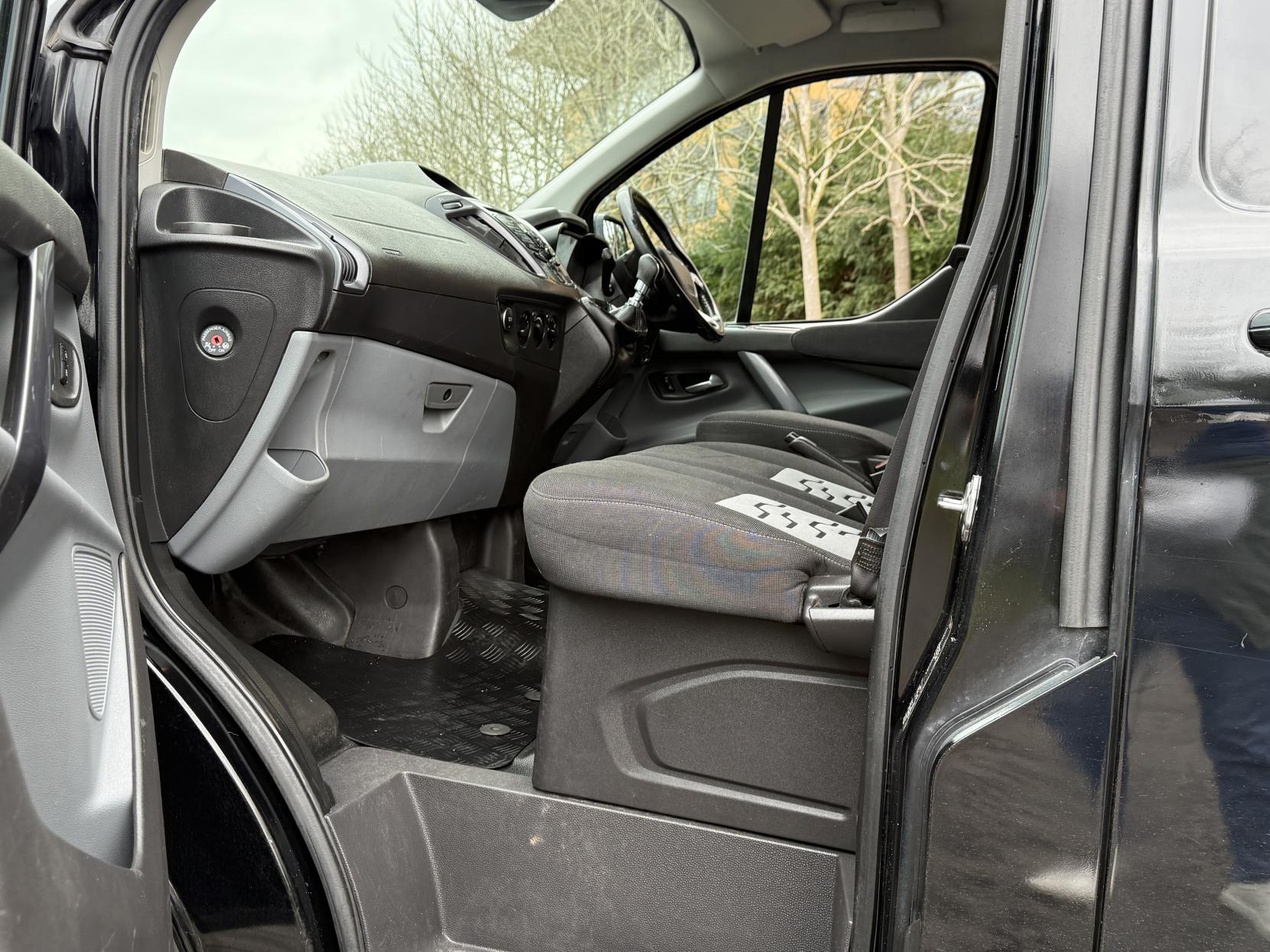 Ford Transit Custom 2.0 TDCi 290 Limited Panel Van 5dr Diesel Manual L1 H1 (157 g/km, 168 bhp)