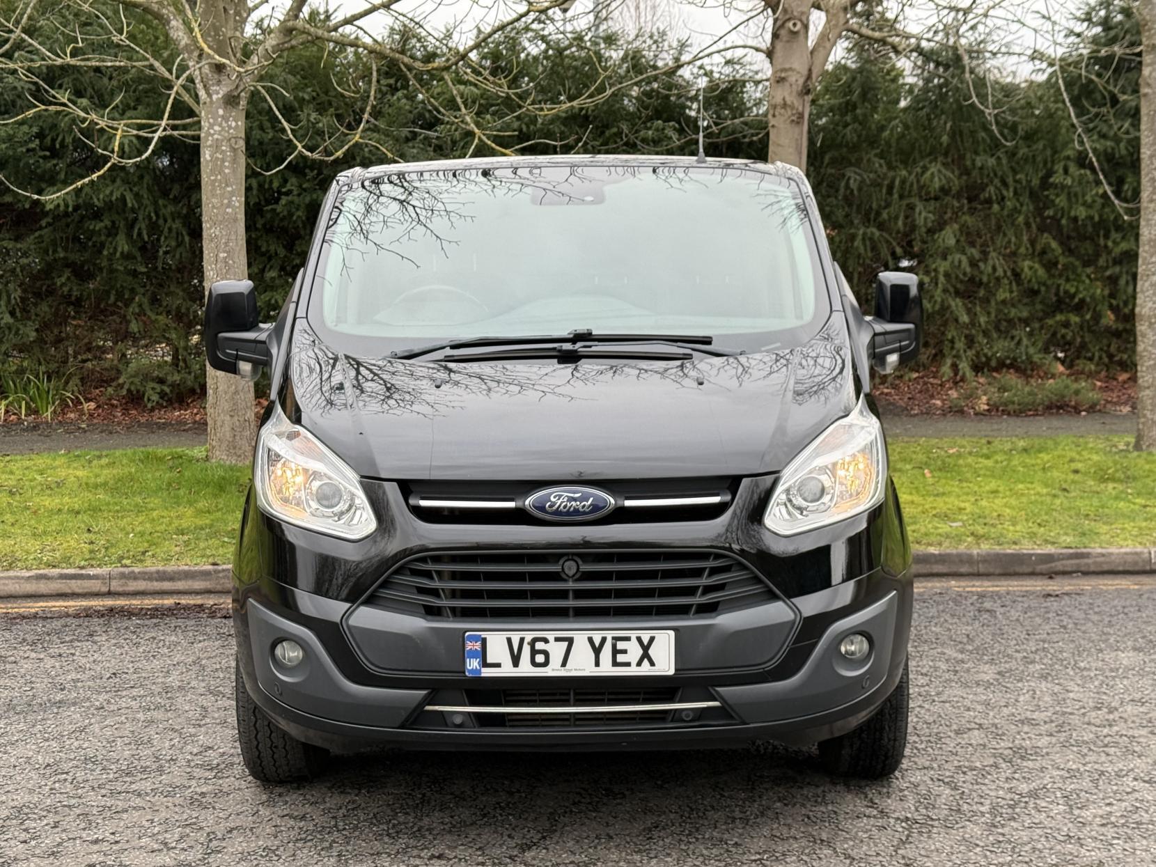 Ford Transit Custom 2.0 TDCi 290 Limited Panel Van 5dr Diesel Manual L1 H1 (157 g/km, 168 bhp)