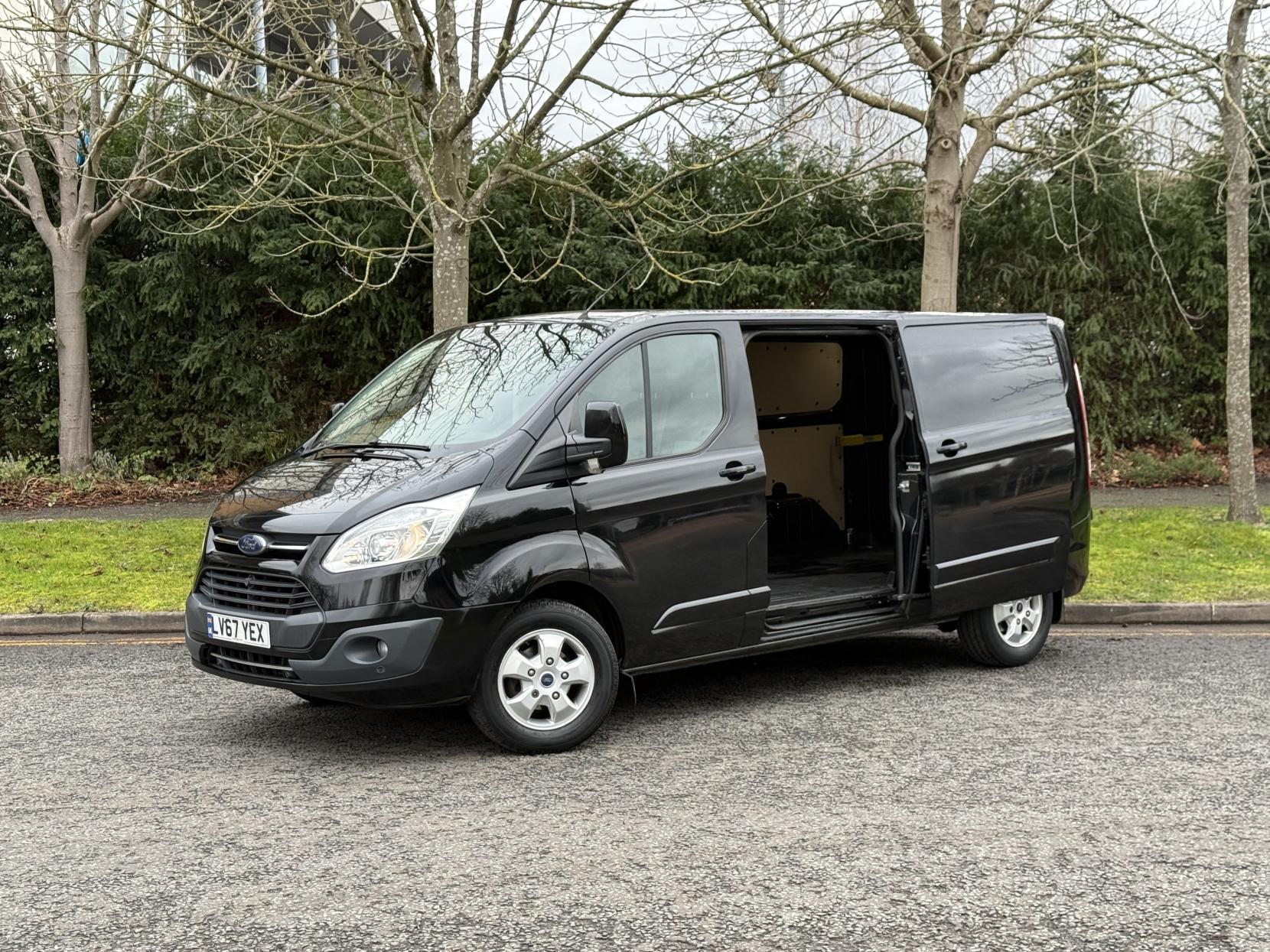 Ford Transit Custom 2.0 TDCi 290 Limited Panel Van 5dr Diesel Manual L1 H1 (157 g/km, 168 bhp)