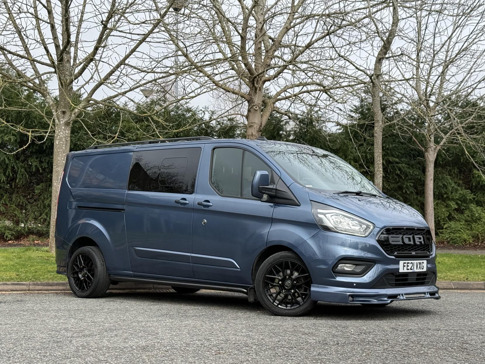 Ford Transit Custom 2.0 320 EcoBlue Limited Crew Van Double Cab 5dr Diesel Auto L2 H1 Euro 6 (s/s) (6 Seat) (170 ps)
