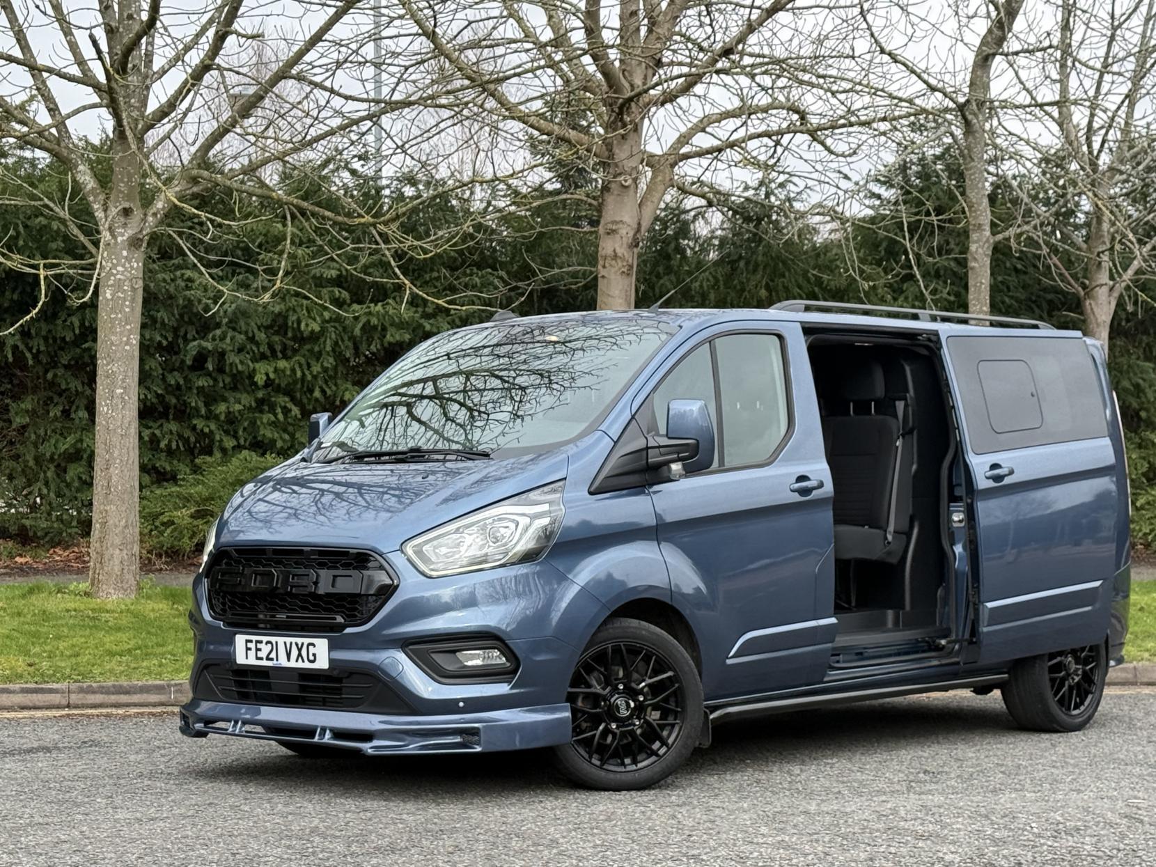 Ford Transit Custom 2.0 320 EcoBlue Limited Crew Van Double Cab 5dr Diesel Auto L2 H1 Euro 6 (s/s) (6 Seat) (170 ps)