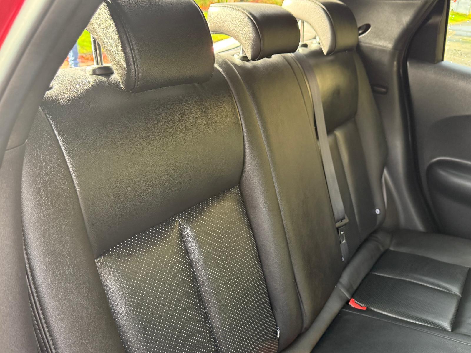 Nissan Juke 1.2 DIG-T Tekna SUV 5dr Petrol Manual Euro 6 (s/s) (115 ps)