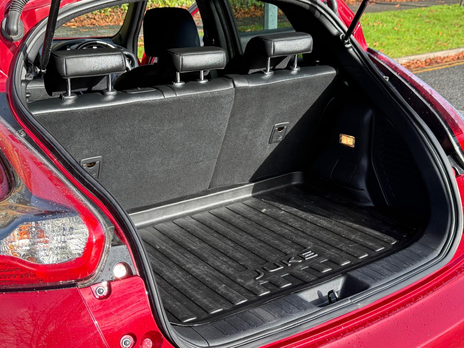 Nissan Juke 1.2 DIG-T Tekna SUV 5dr Petrol Manual Euro 6 (s/s) (115 ps)