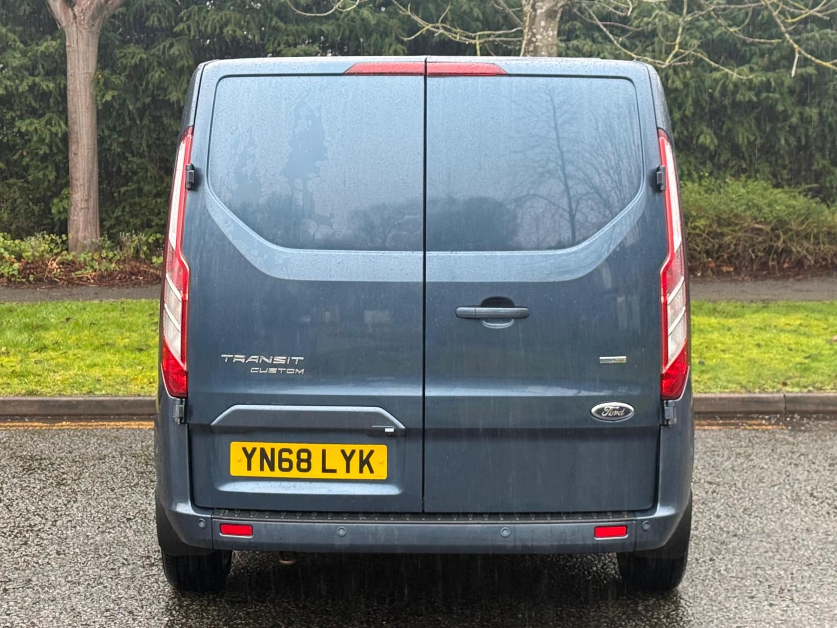 Ford Transit Custom 2.0 280 EcoBlue Limited Panel Van 5dr Diesel Manual L1 H1 Euro 6 (130 ps)