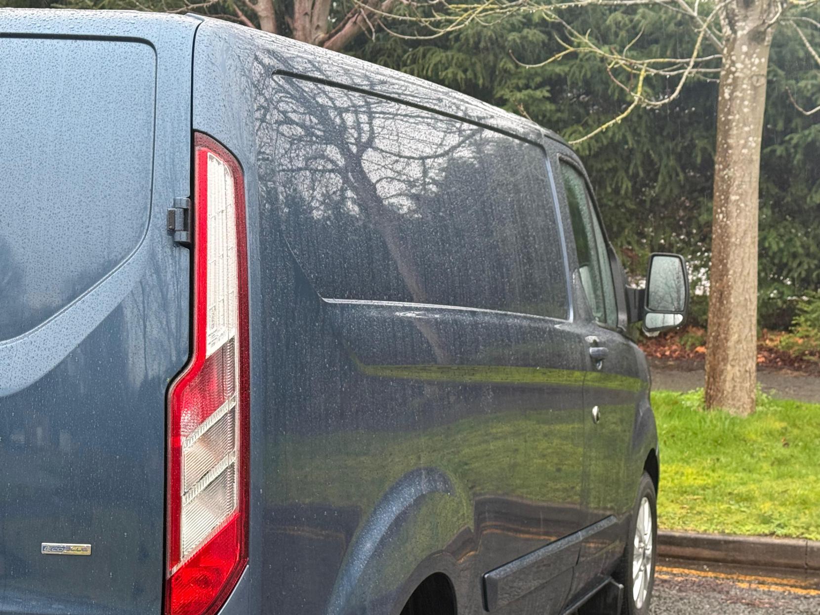 Ford Transit Custom 2.0 280 EcoBlue Limited Panel Van 5dr Diesel Manual L1 H1 Euro 6 (130 ps)