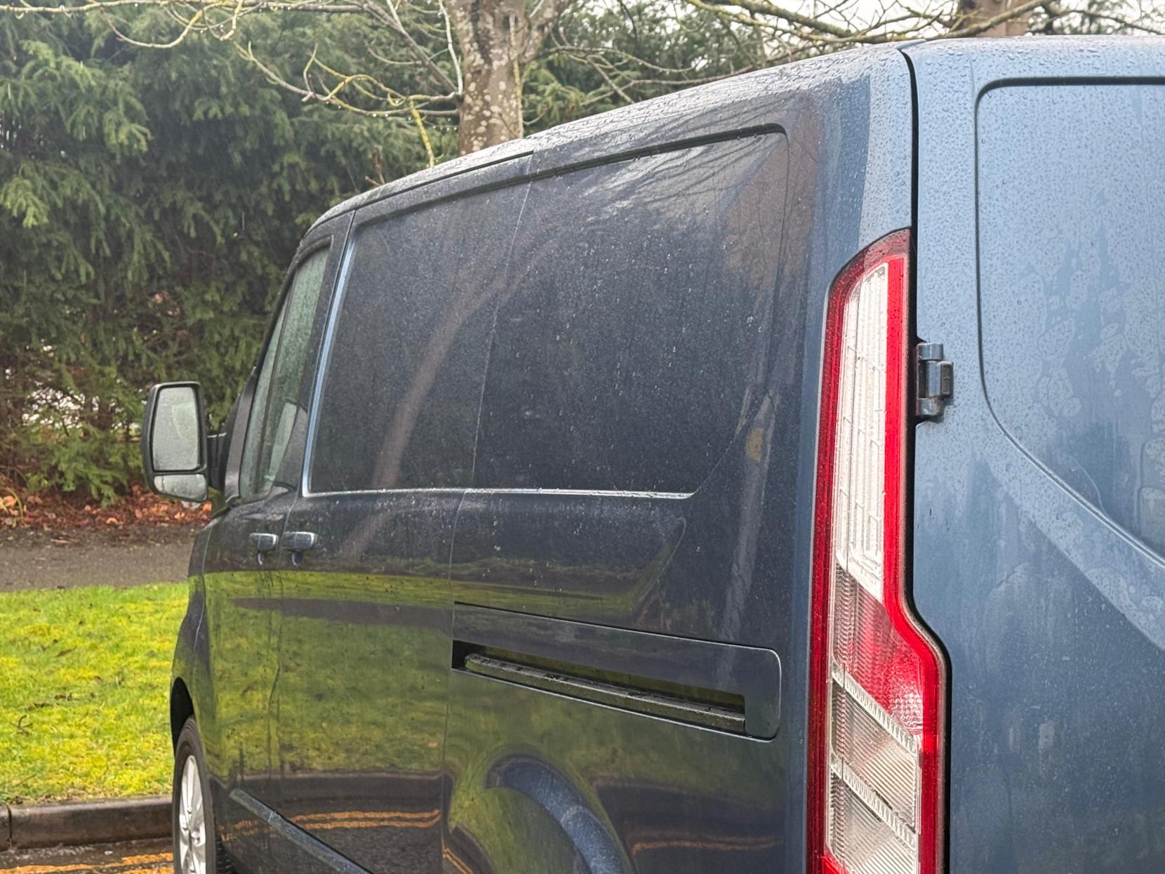 Ford Transit Custom 2.0 280 EcoBlue Limited Panel Van 5dr Diesel Manual L1 H1 Euro 6 (130 ps)