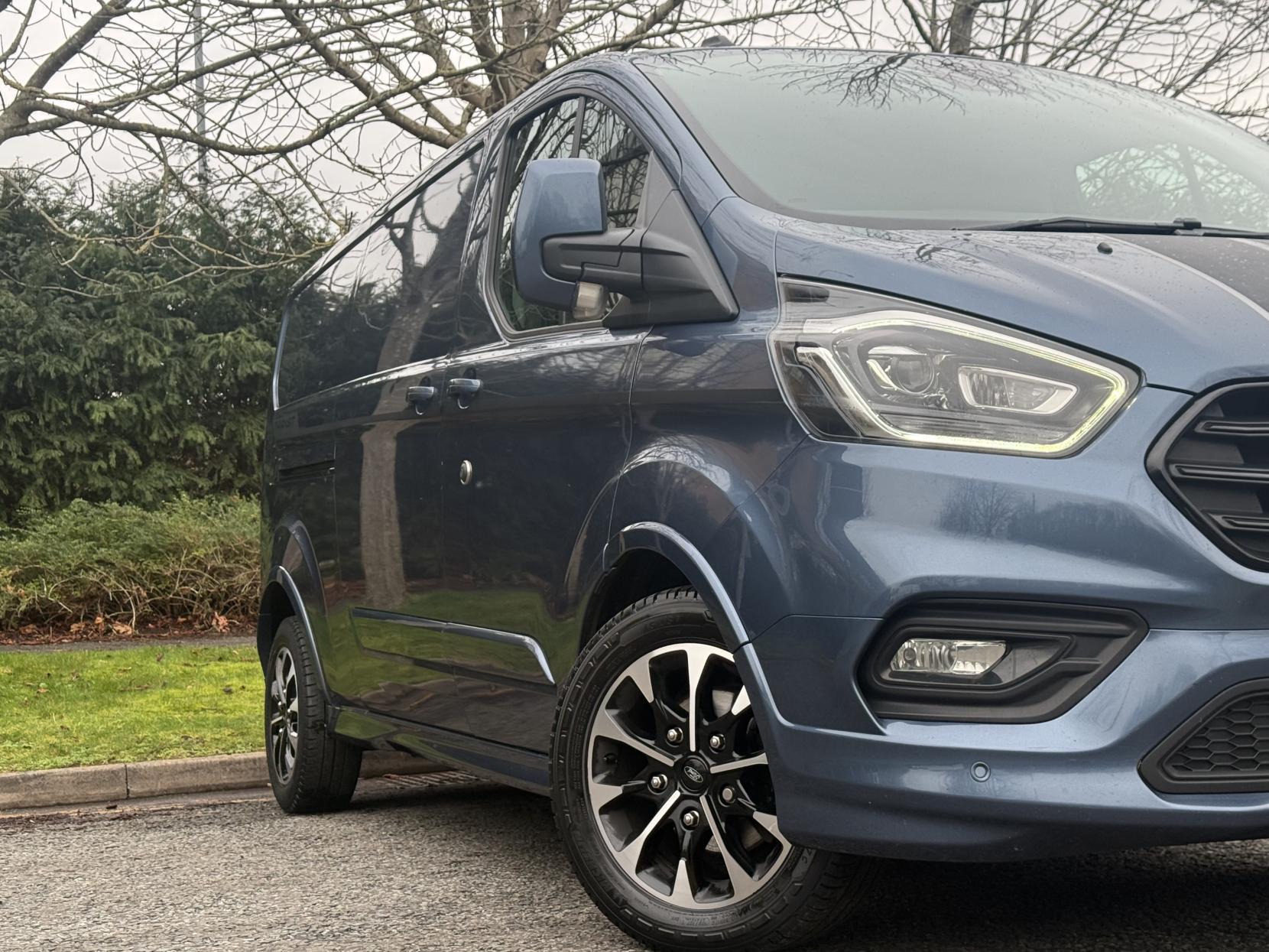 Ford Transit Custom 2.0 310 EcoBlue Sport Panel Van 5dr Diesel Auto L2 H1 Euro 6 (170 ps)