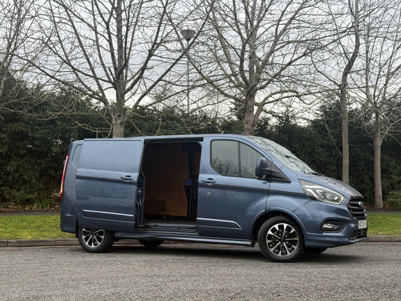 Ford Transit Custom 2.0 310 EcoBlue Sport Panel Van 5dr Diesel Auto L2 H1 Euro 6 (170 ps)