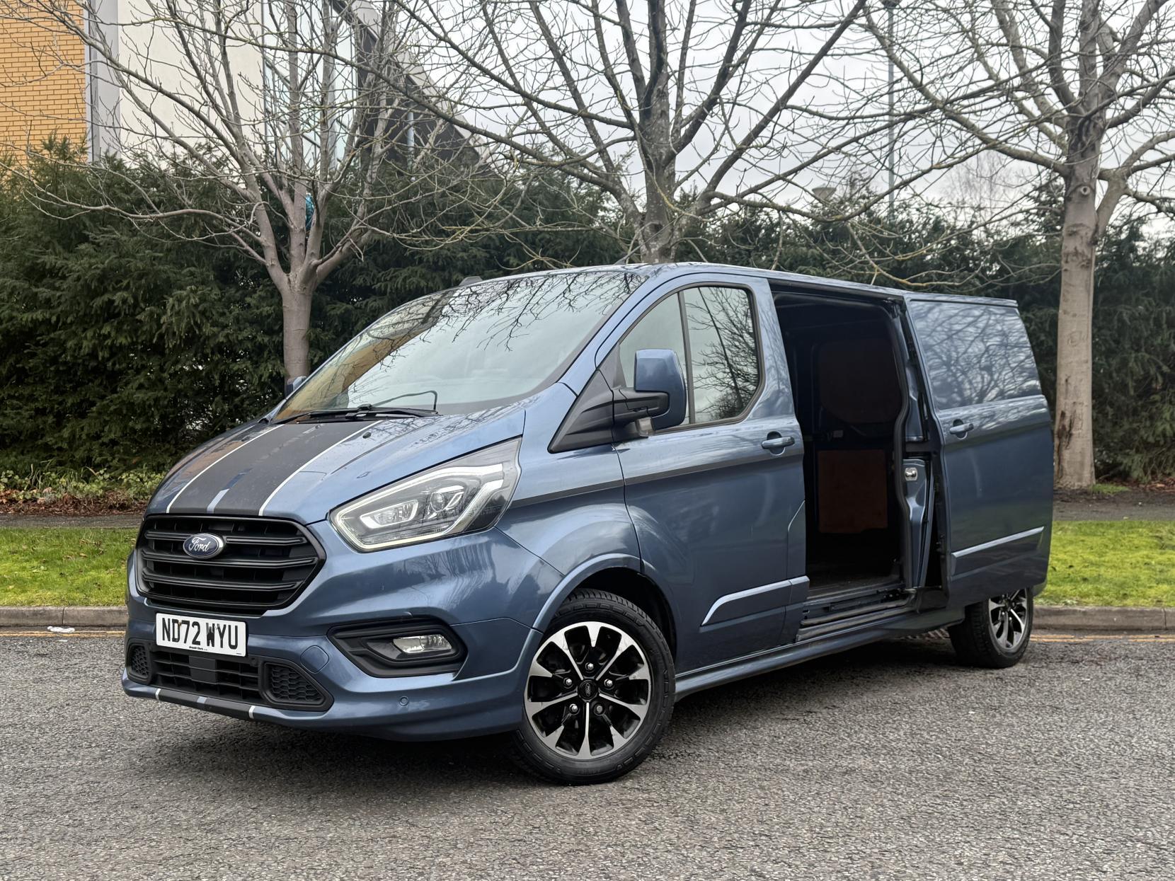 Ford Transit Custom 2.0 310 EcoBlue Sport Panel Van 5dr Diesel Auto L2 H1 Euro 6 (170 ps)
