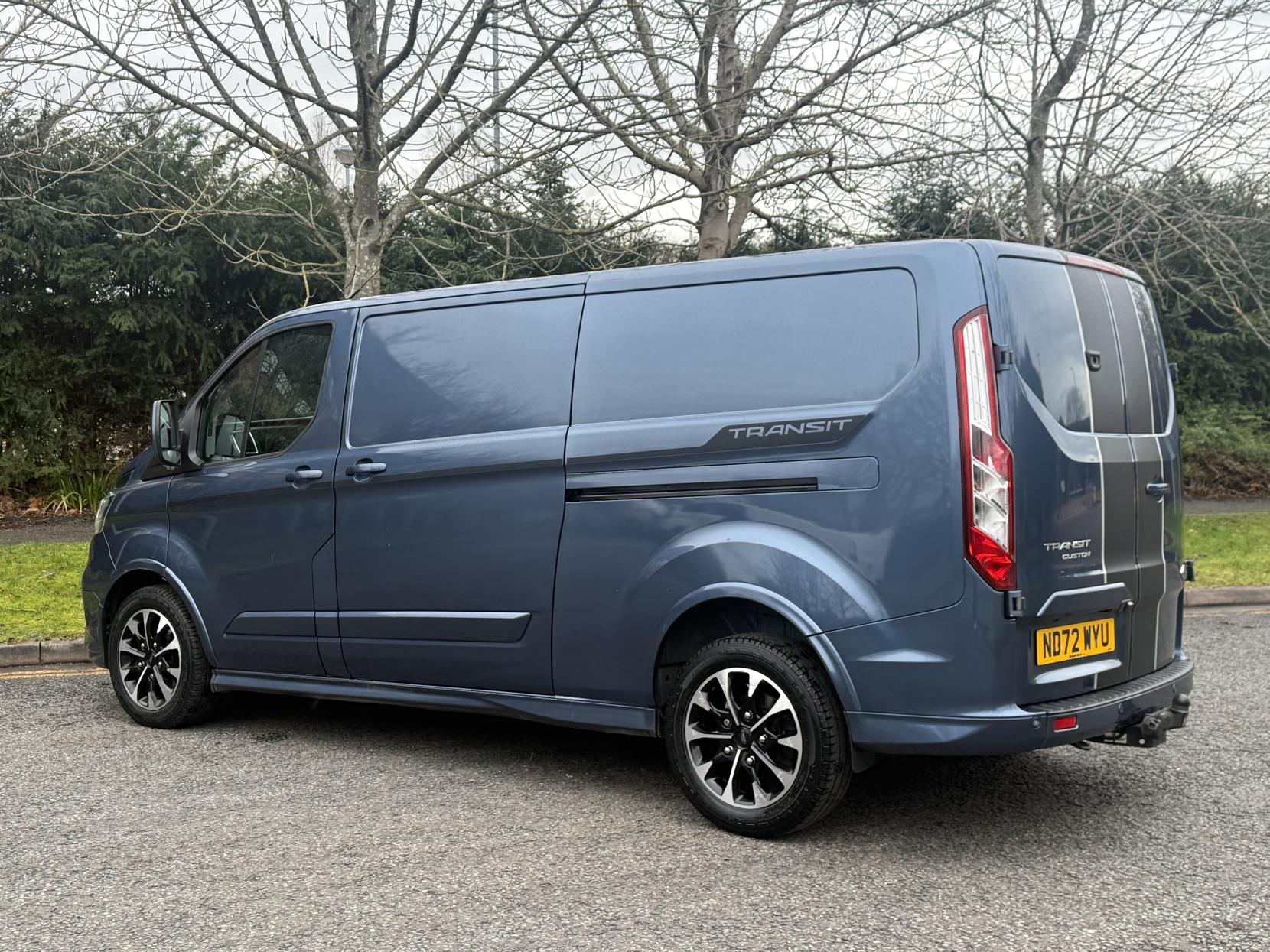 Ford Transit Custom 2.0 310 EcoBlue Sport Panel Van 5dr Diesel Auto L2 H1 Euro 6 (170 ps)