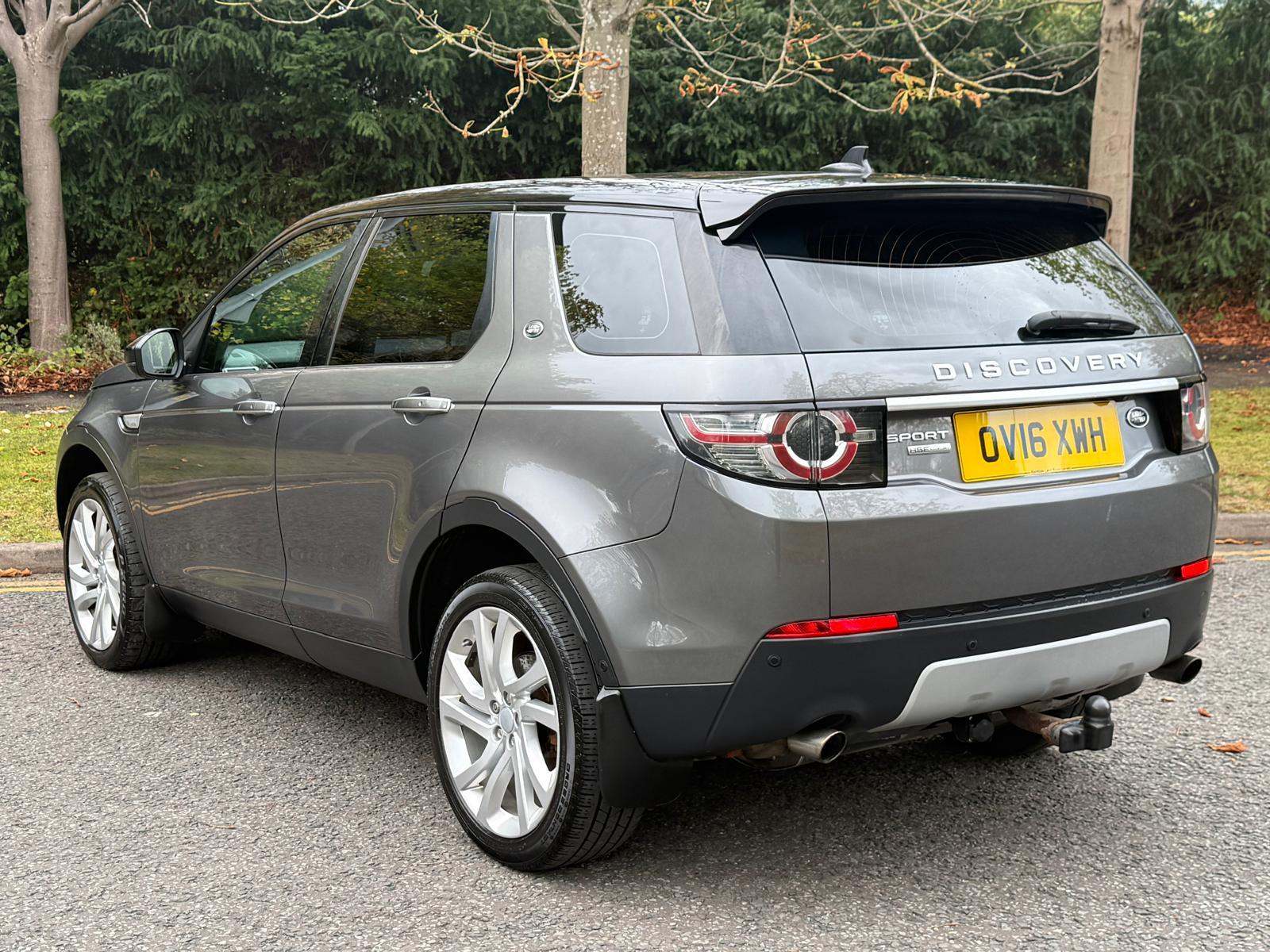 Land Rover Discovery Sport 2.0 TD4 HSE Luxury SUV 5dr Diesel Auto 4WD Euro 6 (s/s) (180 ps)