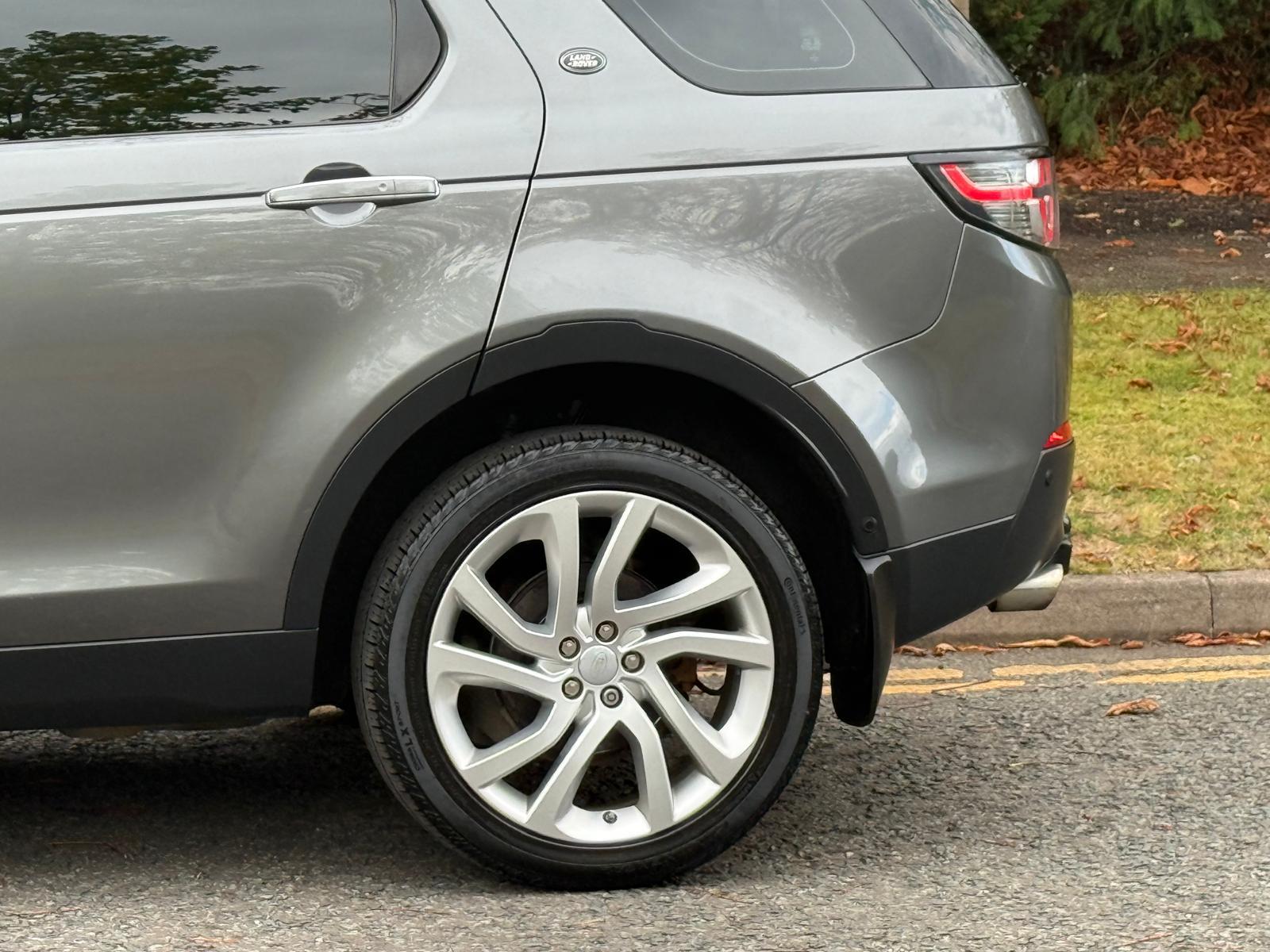 Land Rover Discovery Sport 2.0 TD4 HSE Luxury SUV 5dr Diesel Auto 4WD Euro 6 (s/s) (180 ps)