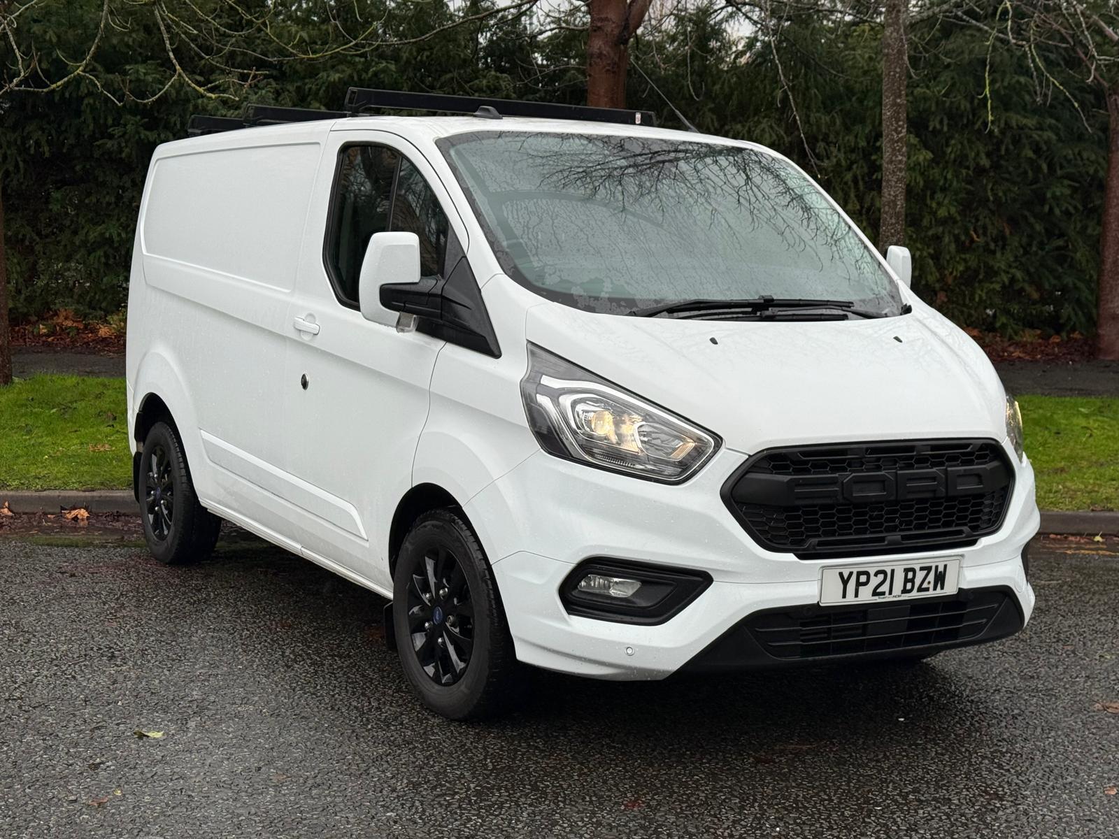 Ford Transit Custom 2.0 300 EcoBlue Limited Panel Van 5dr Diesel Auto L1 H1 Euro 6 (s/s) (130 ps)