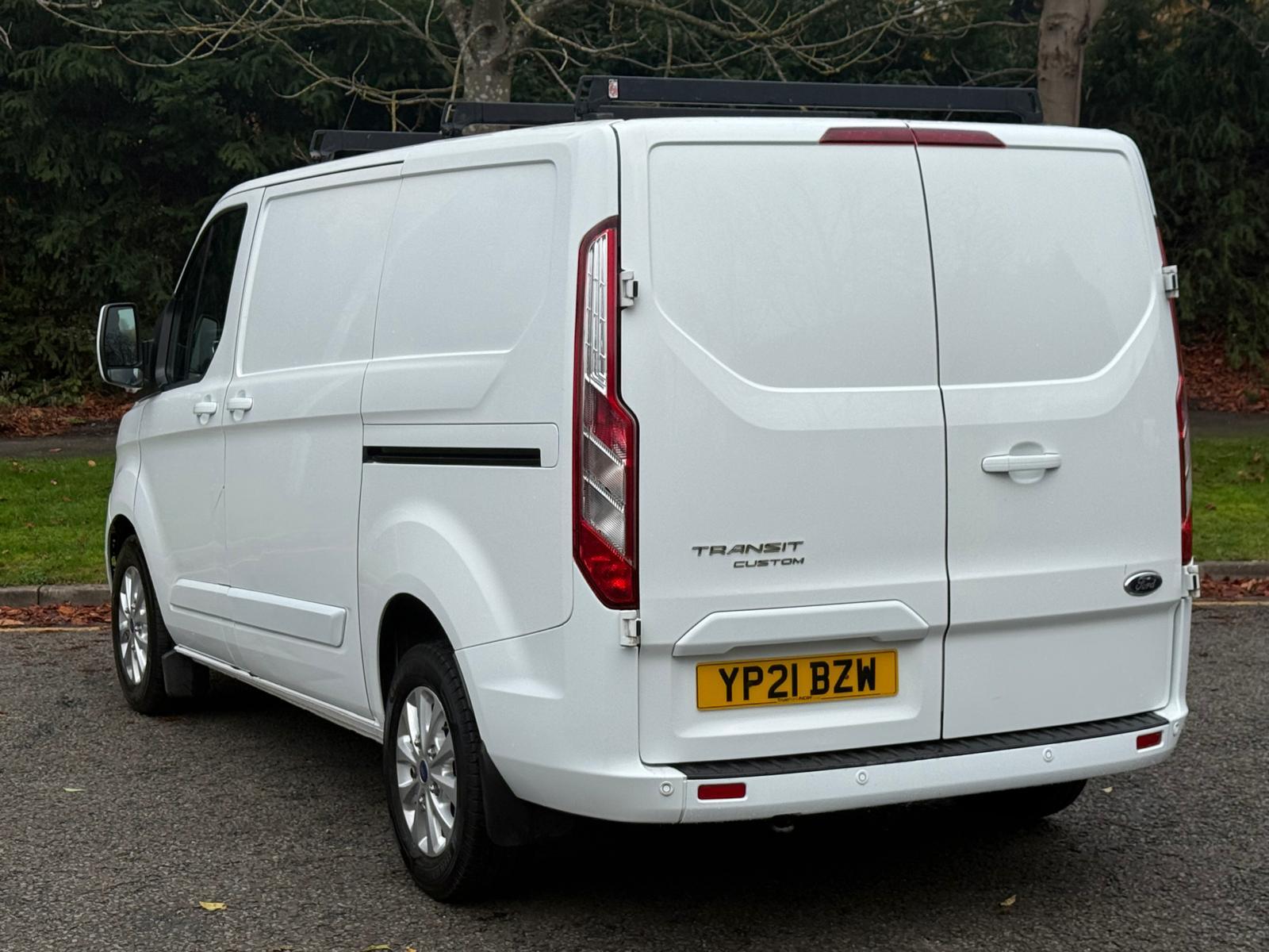 Ford Transit Custom 2.0 300 EcoBlue Limited Panel Van 5dr Diesel Auto L1 H1 Euro 6 (s/s) (130 ps)