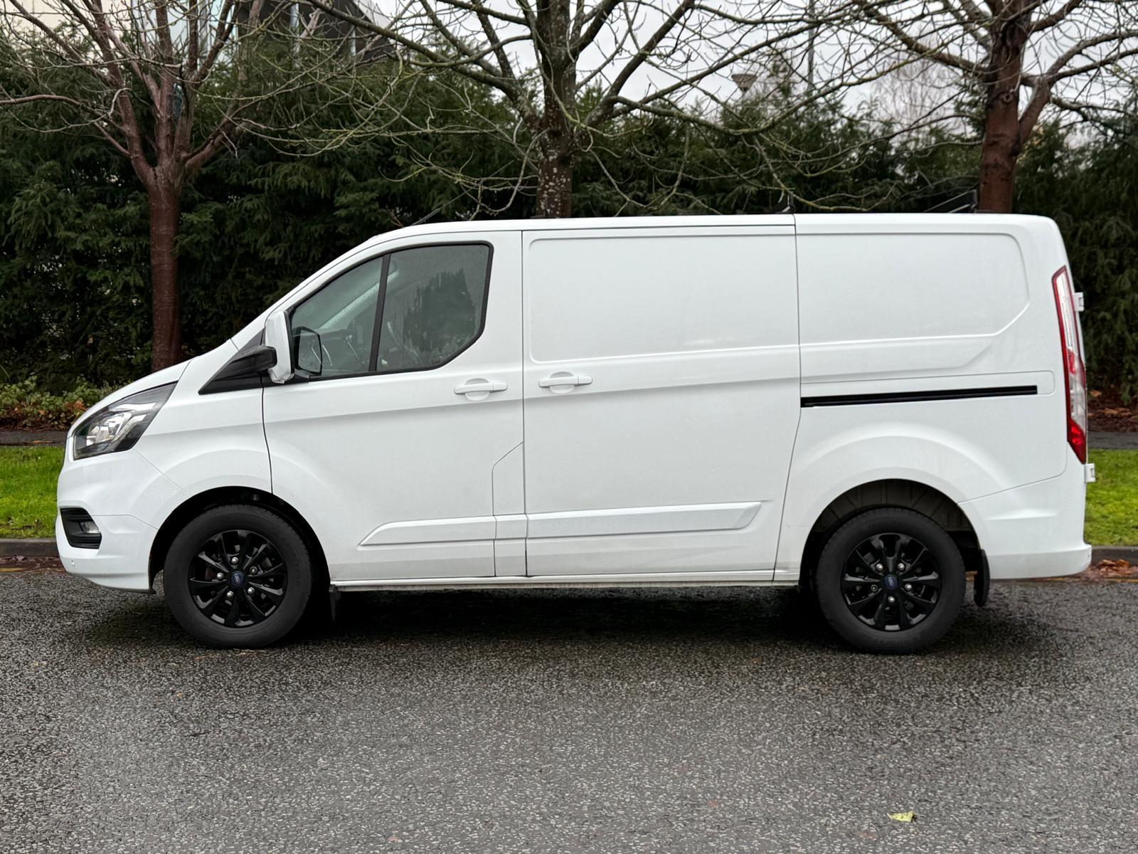 Ford Transit Custom 2.0 300 EcoBlue Limited Panel Van 5dr Diesel Auto L1 H1 Euro 6 (s/s) (130 ps)